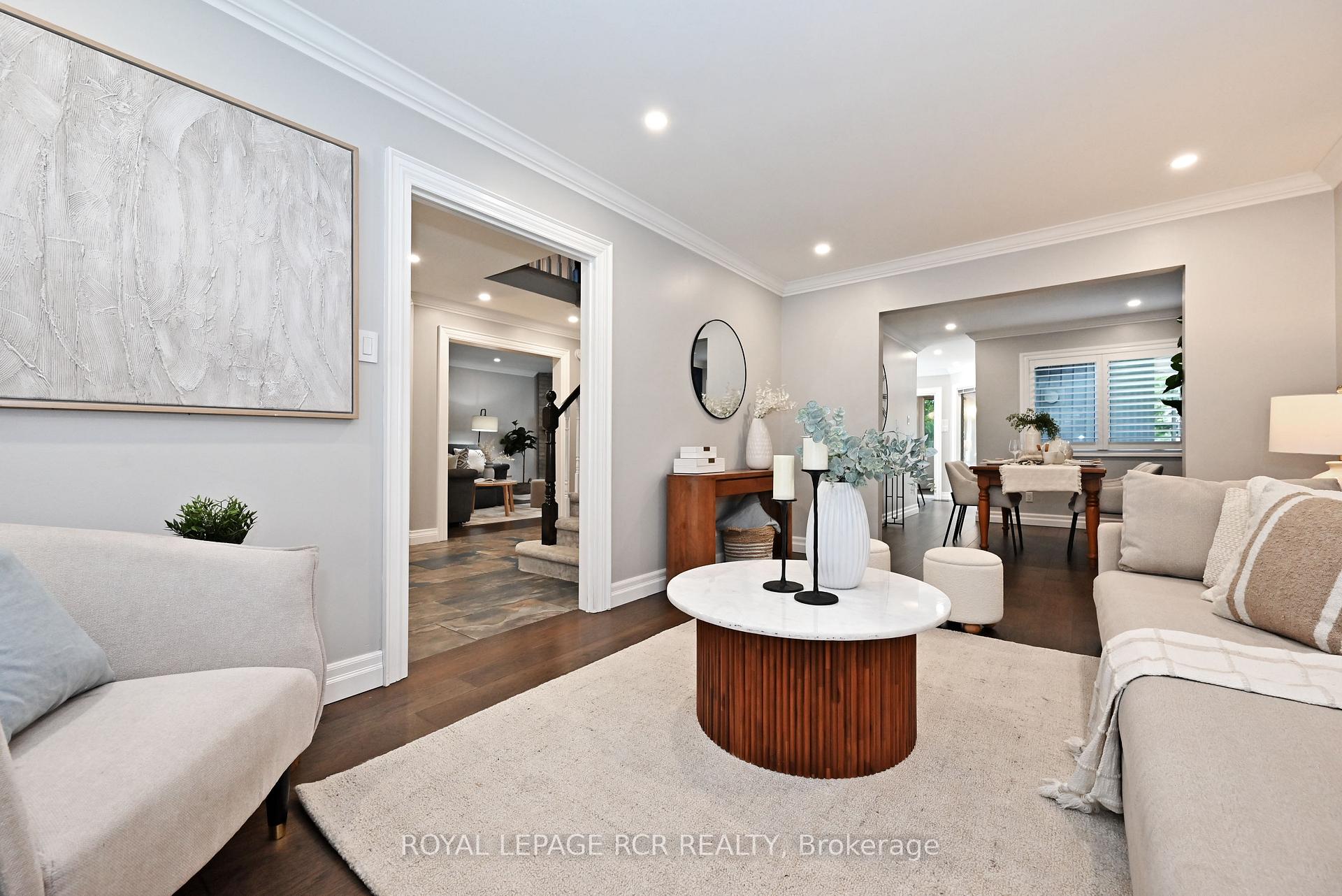 Photo 6 of 24 Murdock Avenue, Aurora, Aurora Heights — HOMEH