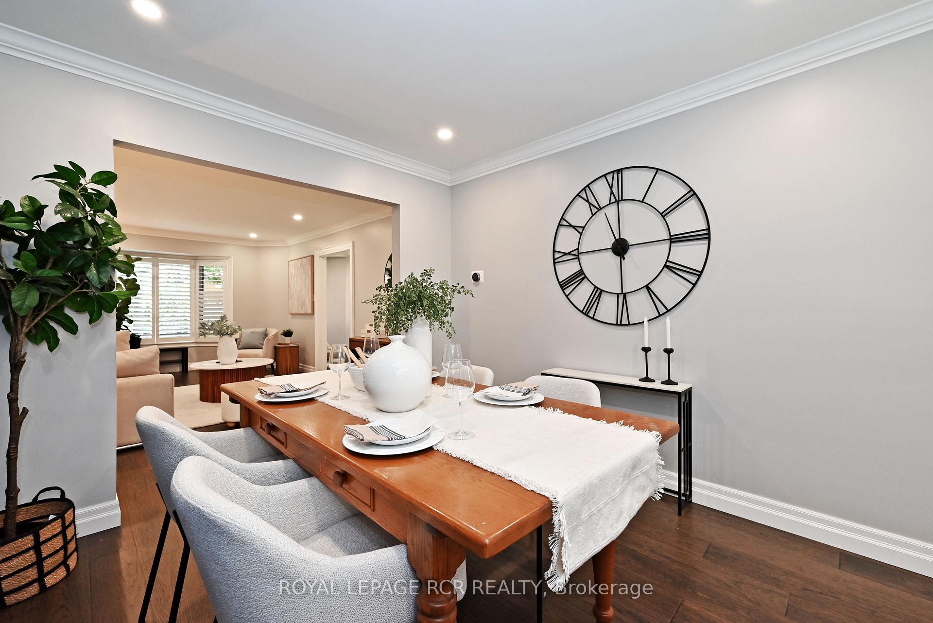 Photo 13 of 24 Murdock Avenue, Aurora, Aurora Heights — HOMEH