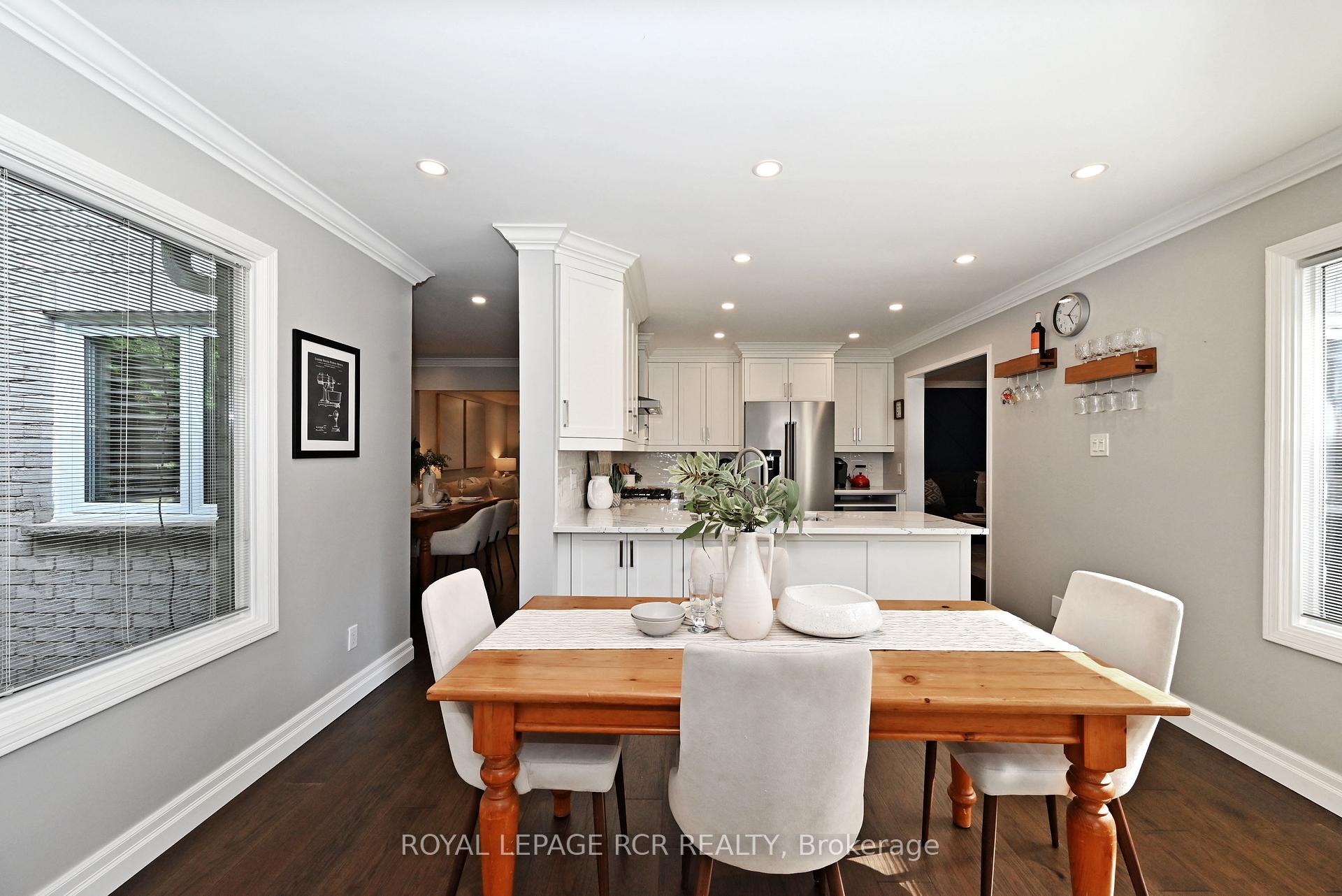 Photo 17 of 24 Murdock Avenue, Aurora, Aurora Heights — HOMEH