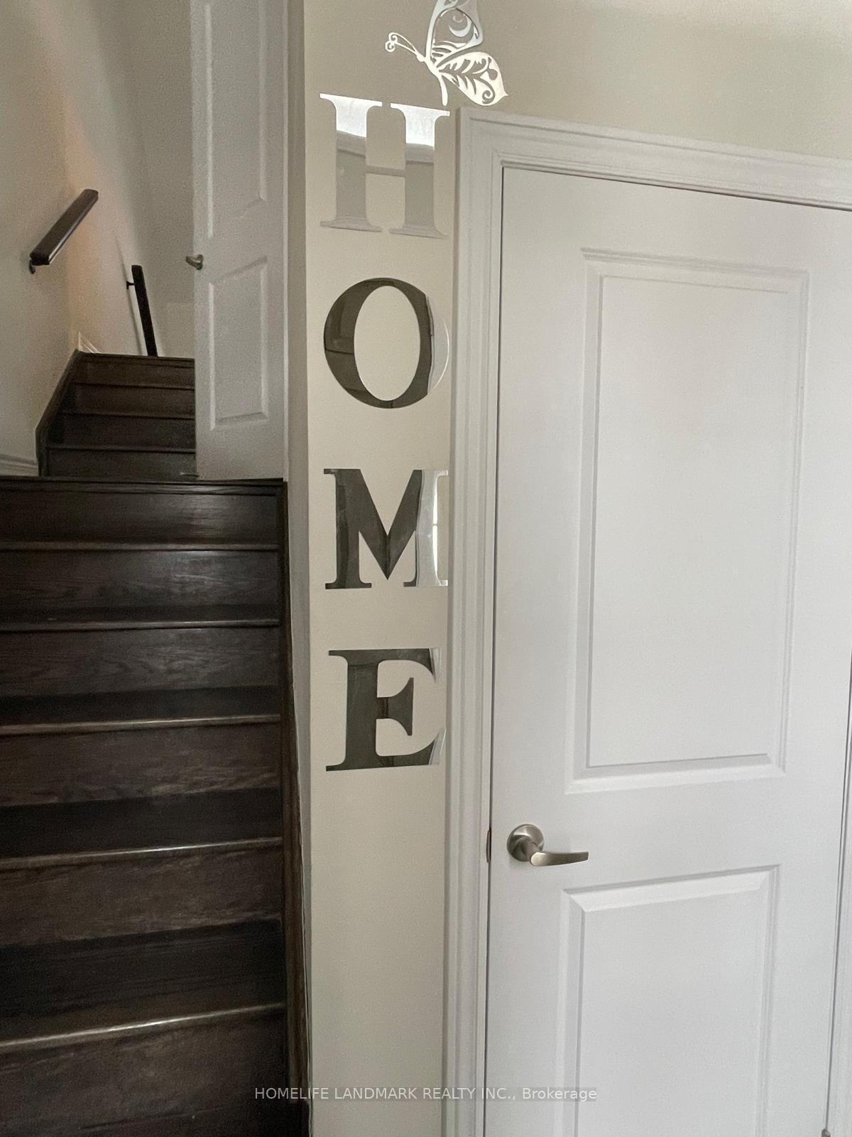 Photo 5 of 18 Morrison Crescent, Whitby, Rural Whitby — HOMEH