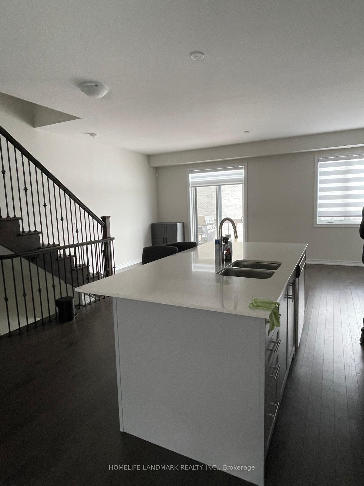 Photo 12 of 18 Morrison Crescent, Whitby, Rural Whitby — HOMEH