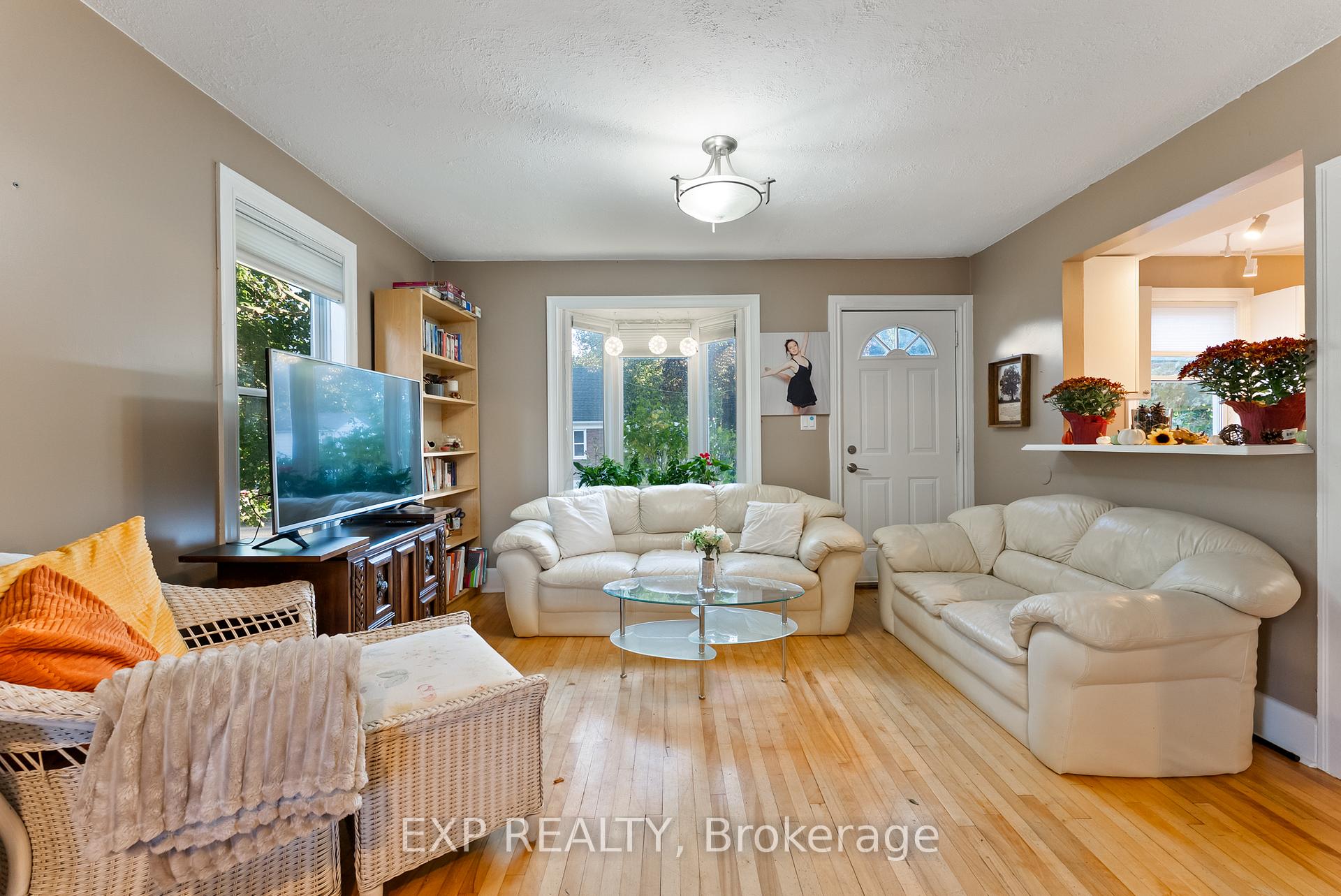 Photo 9 of 79 Purdy Street, Belleville, Belleville Ward — HOMEH