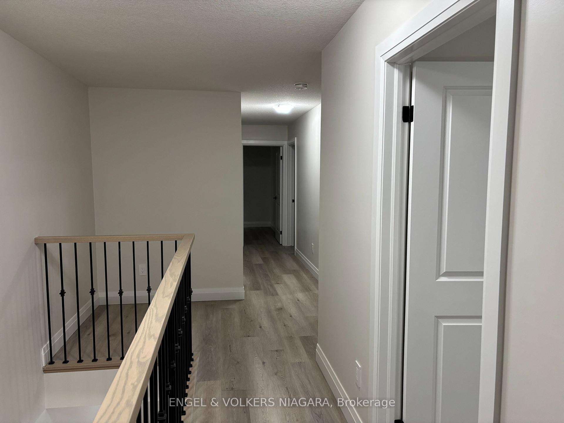Photo 12 of 68 Warren Trail, Welland, Lincoln/Crowland — HOMEH