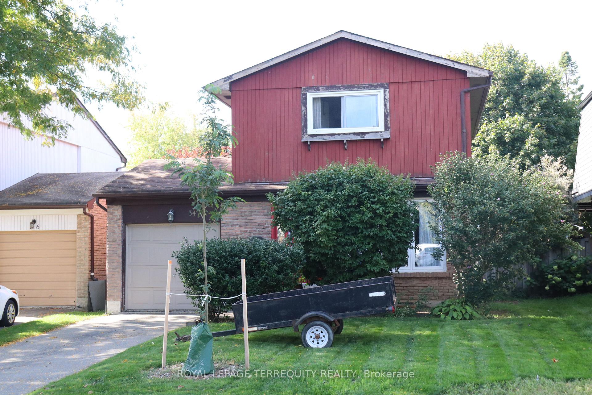 Photo 3 of 34 Ivanic Court, Whitby, Pringle Creek — HOMEH
