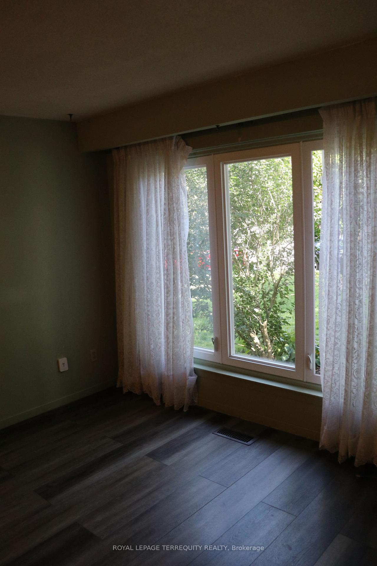 Photo 9 of 34 Ivanic Court, Whitby, Pringle Creek — HOMEH