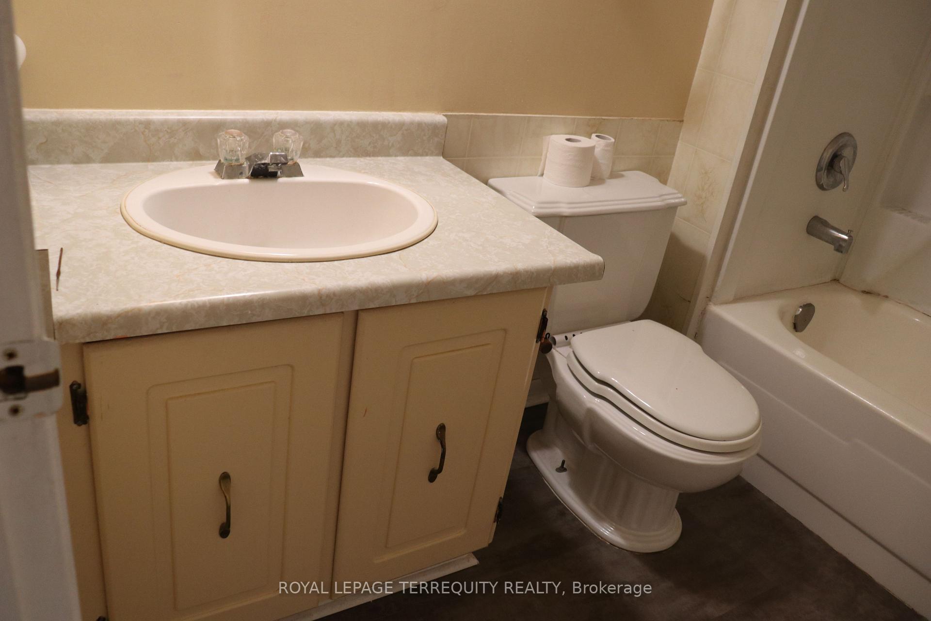 Photo 23 of 34 Ivanic Court, Whitby, Pringle Creek — HOMEH