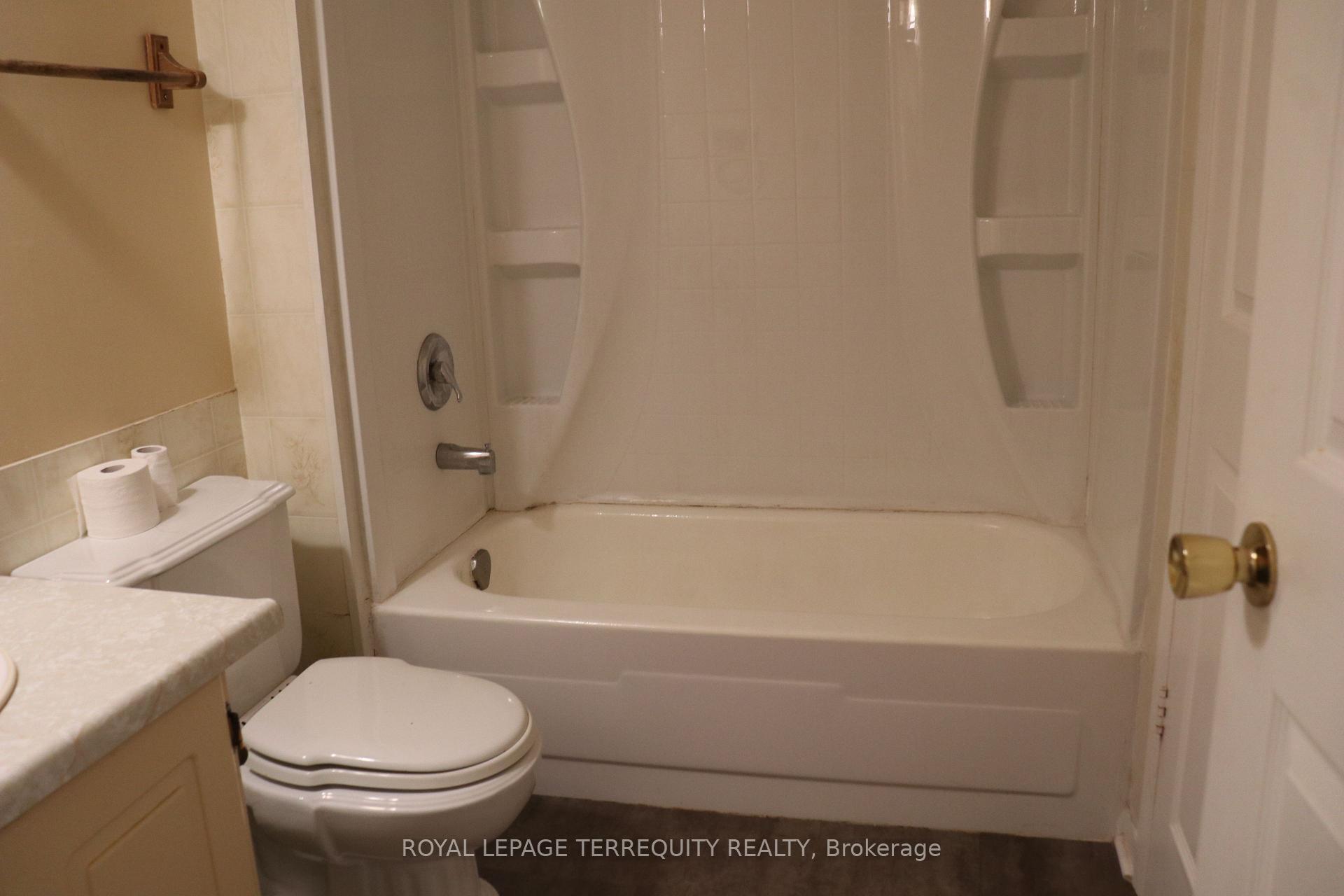 Photo 24 of 34 Ivanic Court, Whitby, Pringle Creek — HOMEH