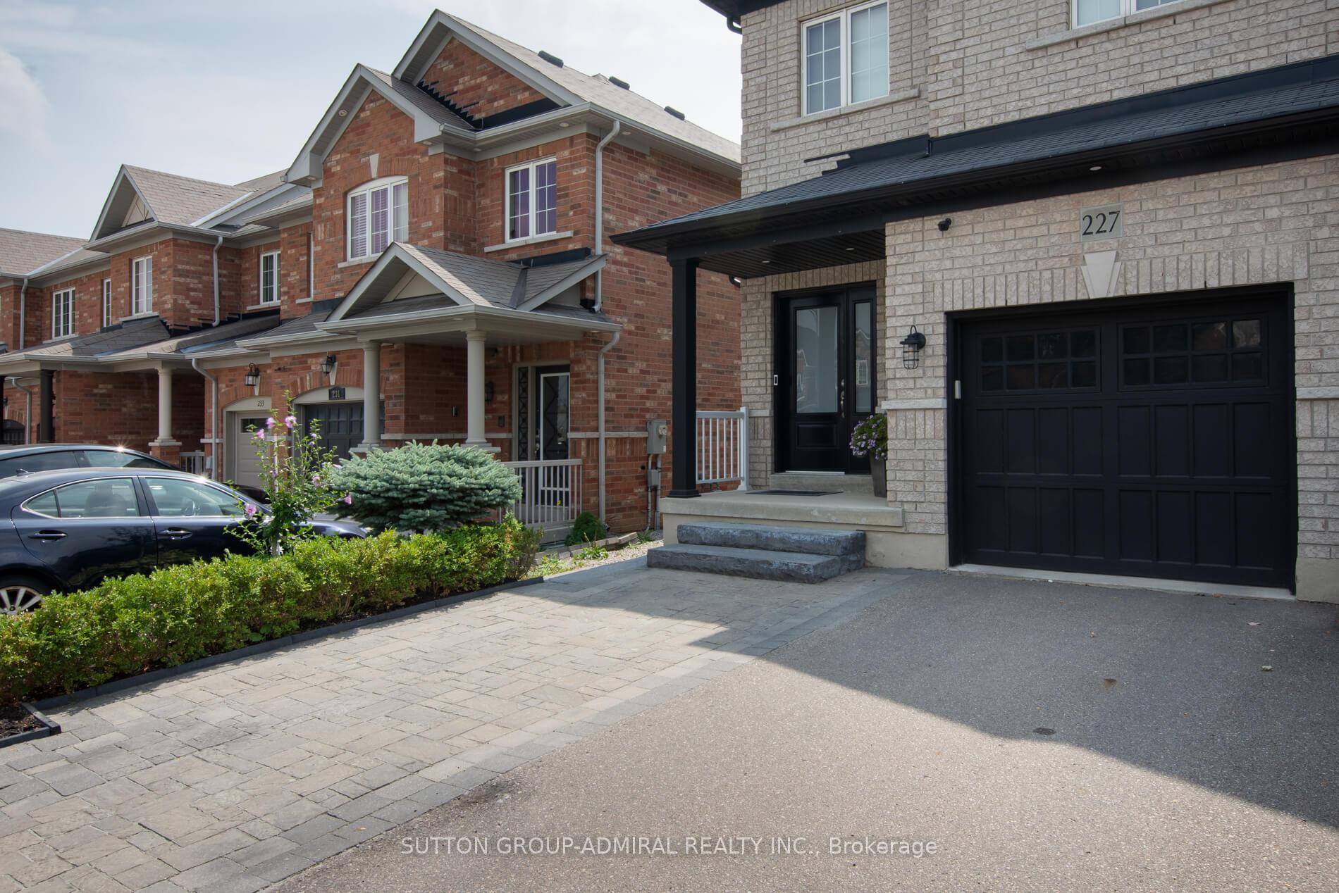Photo 2 of 227 Canada Drive, Vaughan, Vellore Village — HOMEH