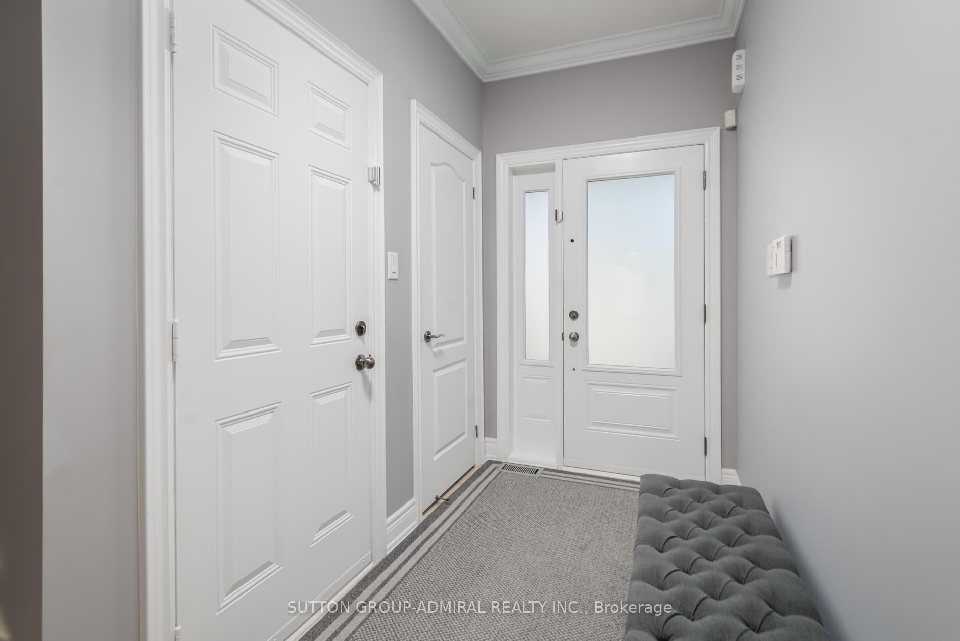Photo 4 of 227 Canada Drive, Vaughan, Vellore Village — HOMEH