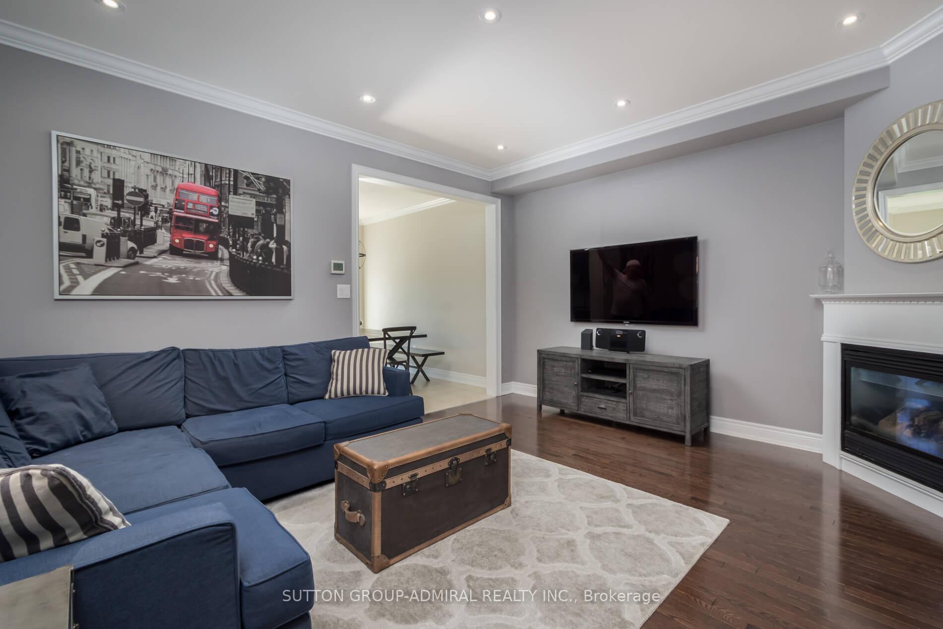 Photo 6 of 227 Canada Drive, Vaughan, Vellore Village — HOMEH