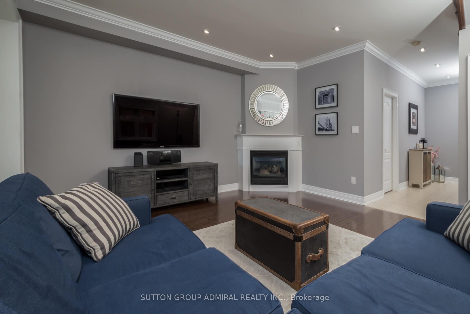 Photo 8 of 227 Canada Drive, Vaughan, Vellore Village — HOMEH