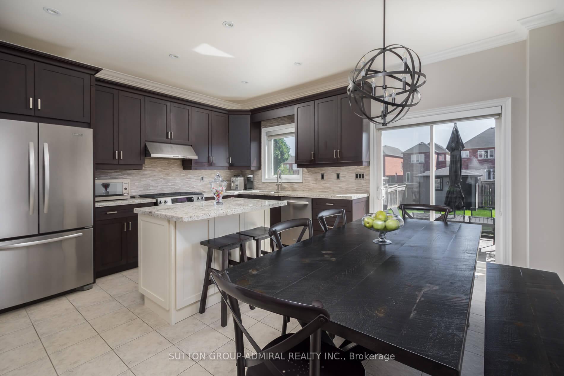 Photo 9 of 227 Canada Drive, Vaughan, Vellore Village — HOMEH