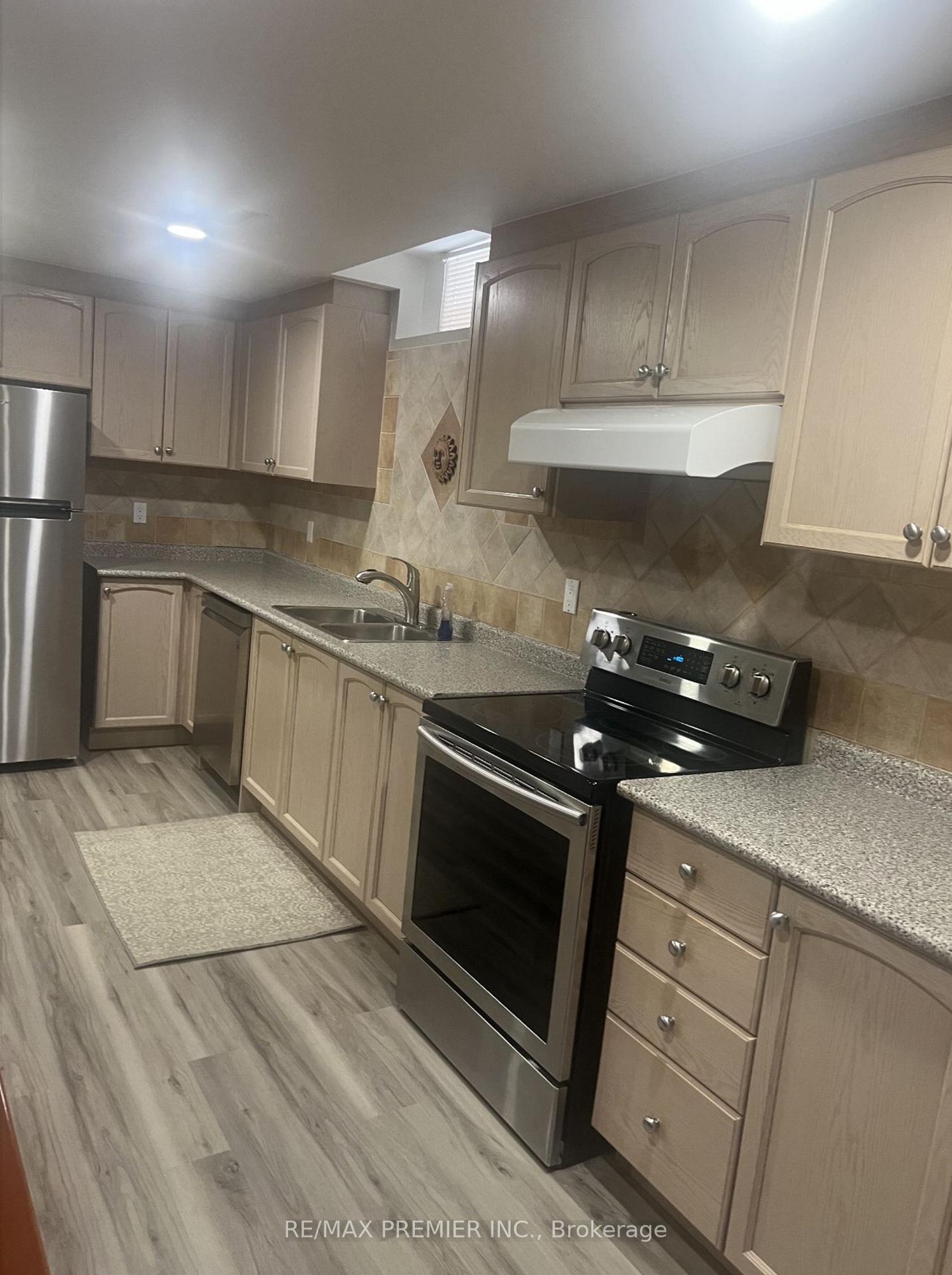 Photo 2 of Unit Lower, 51 Coronation Street, Vaughan, West Woodbridge — HOMEH