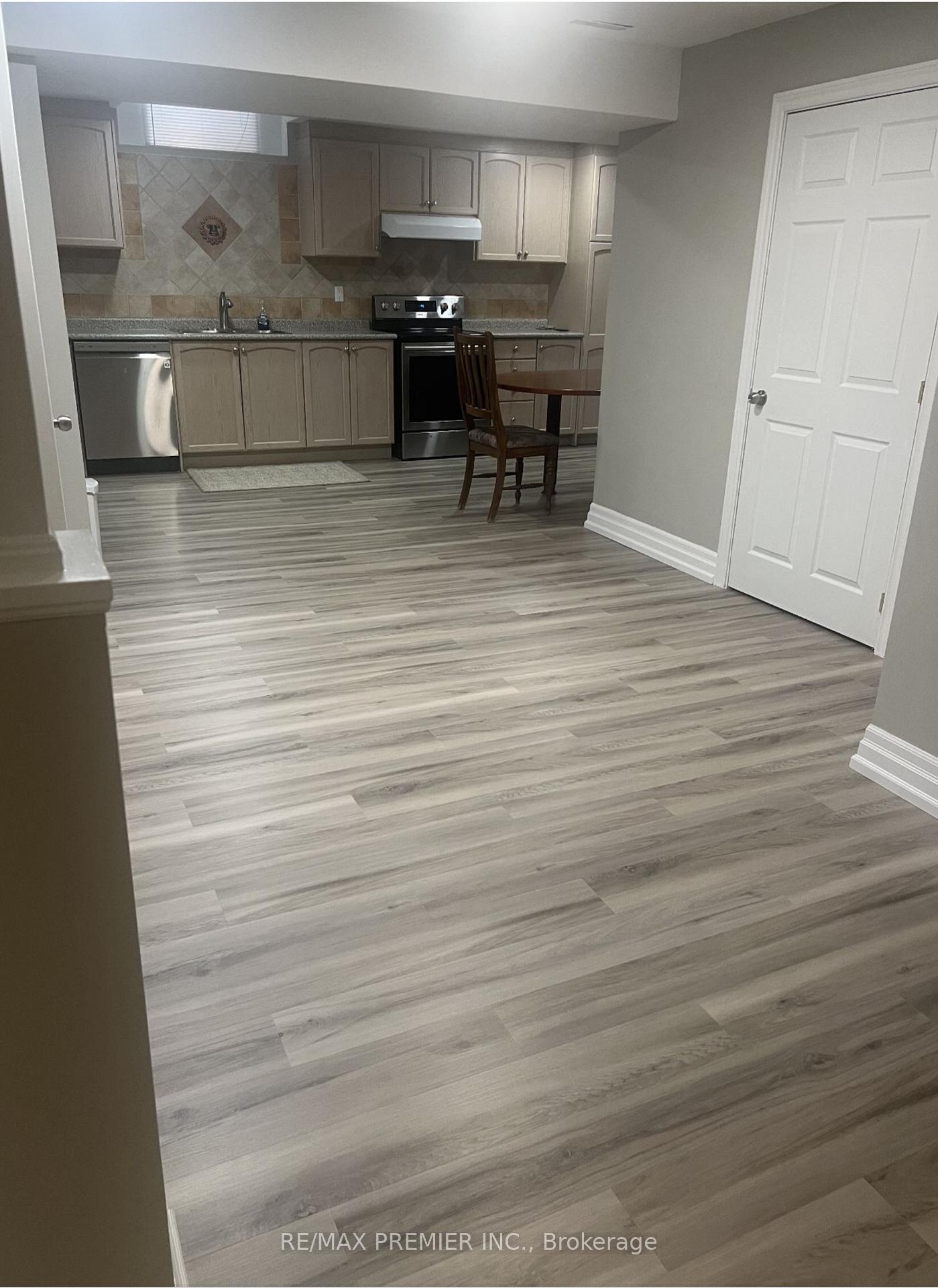 Photo 3 of Unit Lower, 51 Coronation Street, Vaughan, West Woodbridge — HOMEH
