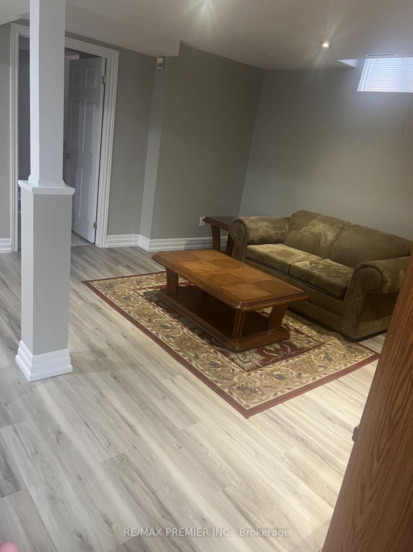 Photo 5 of Unit Lower, 51 Coronation Street, Vaughan, West Woodbridge — HOMEH