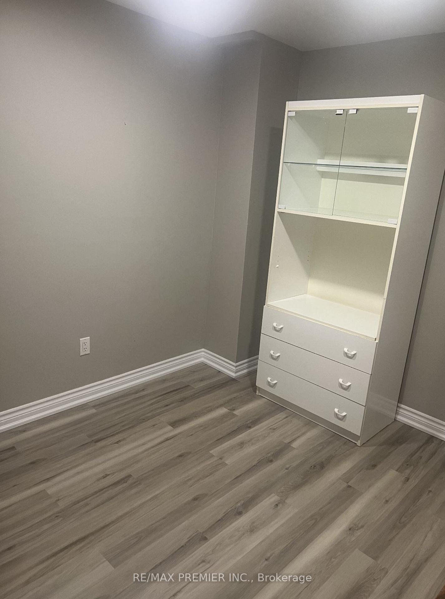 Photo 8 of Unit Lower, 51 Coronation Street, Vaughan, West Woodbridge — HOMEH