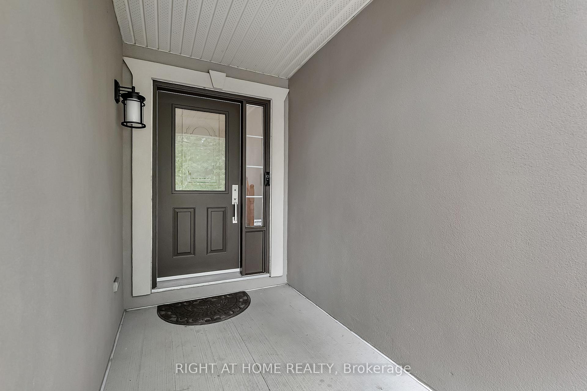 Photo 2 of 3727 Mountain Meadows Crescent, Ottawa, Riverside South/Gloucester Glen — HOMEH