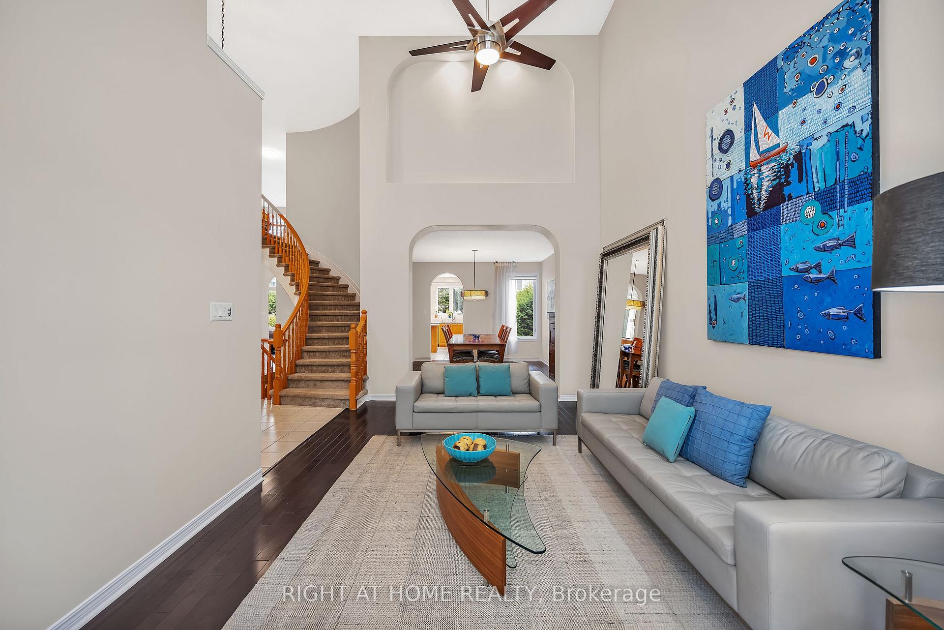 Photo 3 of 3727 Mountain Meadows Crescent, Ottawa, Riverside South/Gloucester Glen — HOMEH