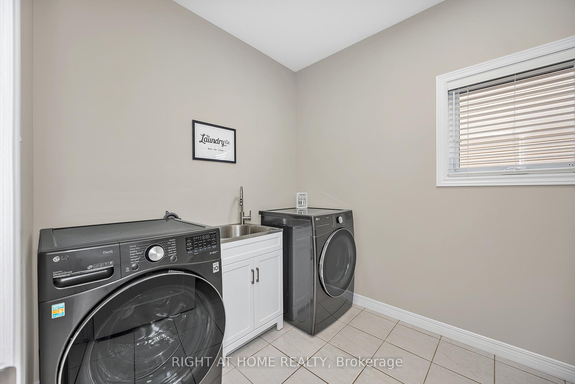 Photo 17 of 3727 Mountain Meadows Crescent, Ottawa, Riverside South/Gloucester Glen — HOMEH