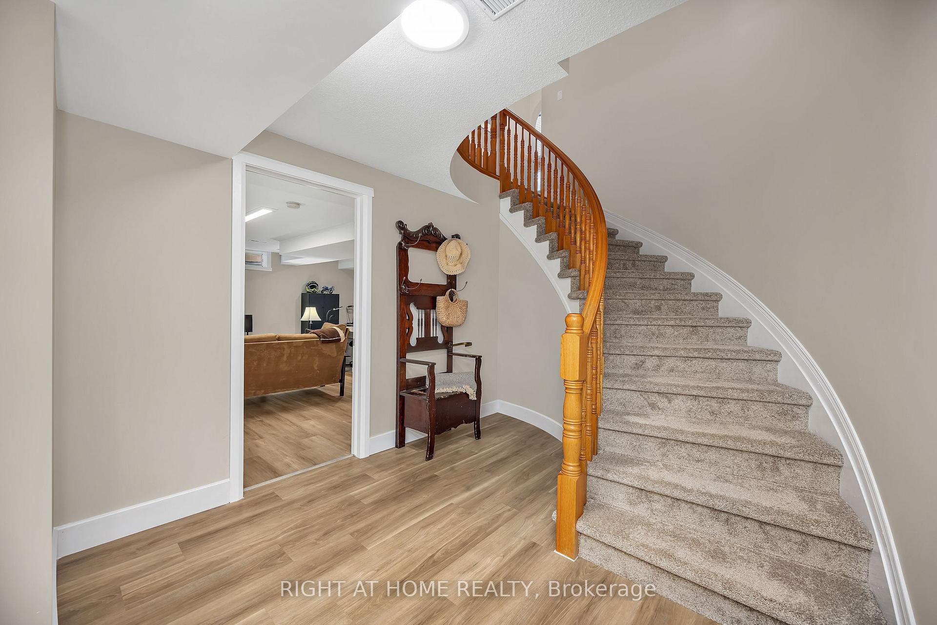 Photo 32 of 3727 Mountain Meadows Crescent, Ottawa, Riverside South/Gloucester Glen — HOMEH