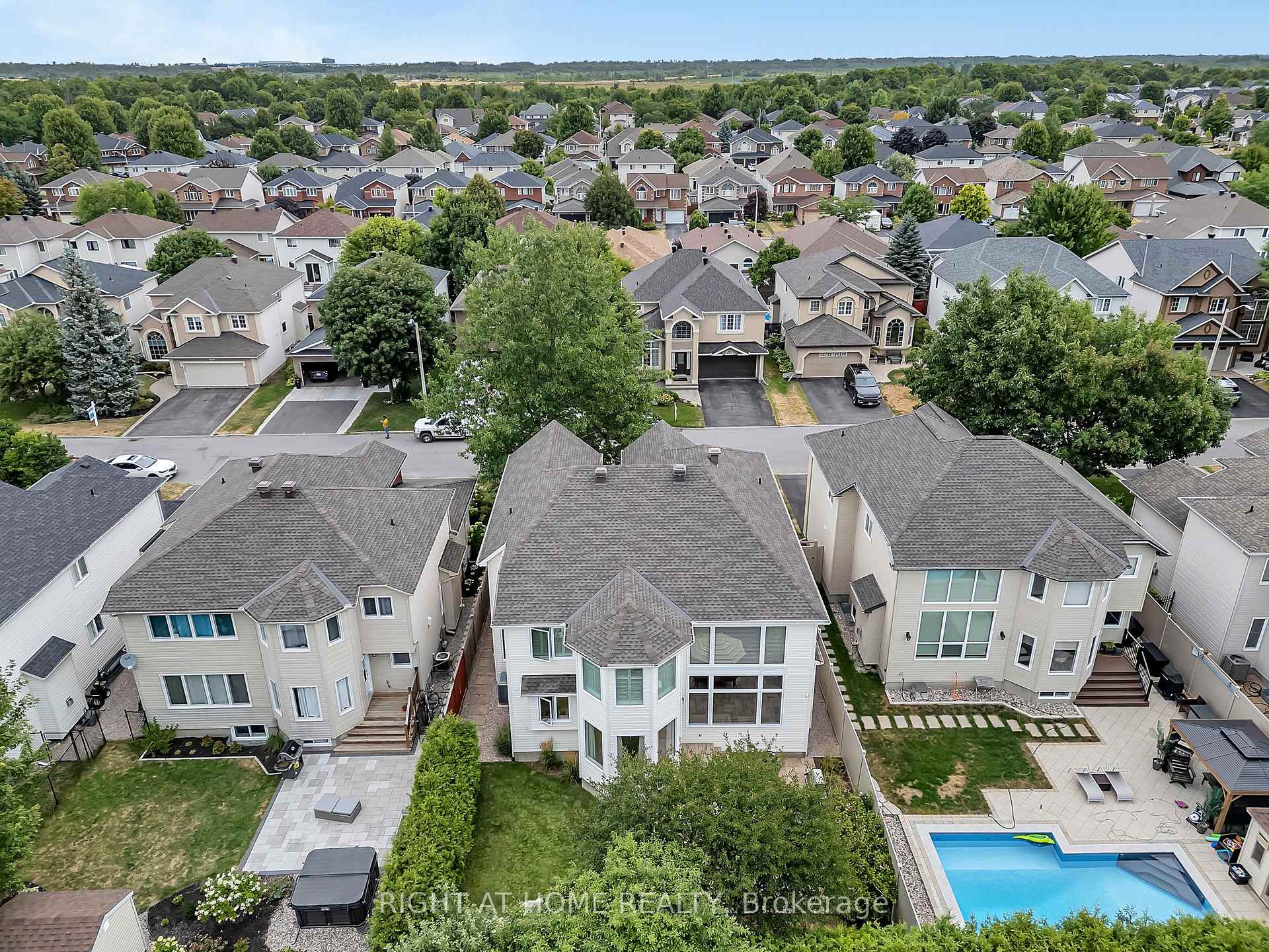 Photo 49 of 3727 Mountain Meadows Crescent, Ottawa, Riverside South/Gloucester Glen — HOMEH