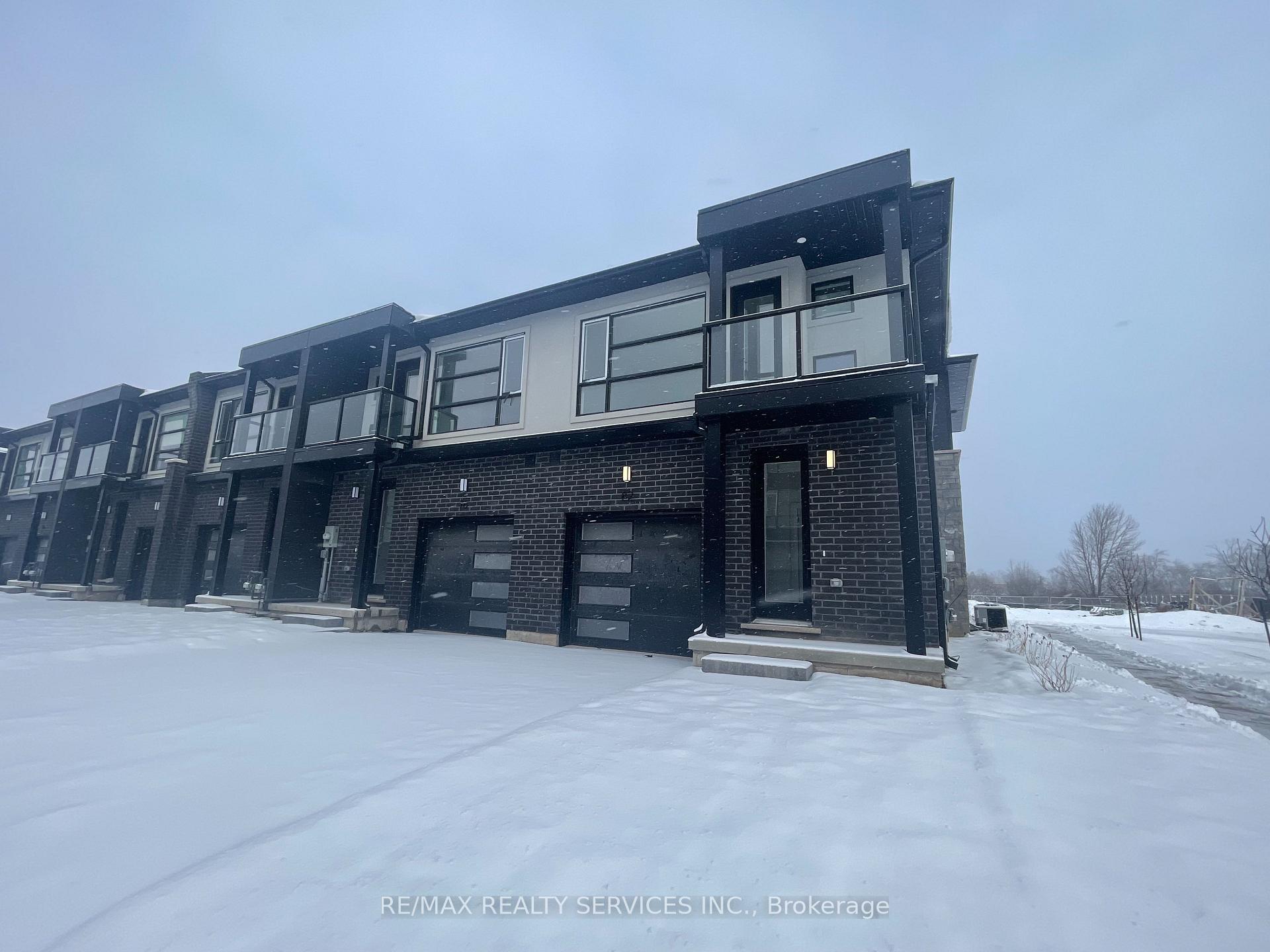 Photo 2 of 82 Warren Trail, Welland, Lincoln/Crowland — HOMEH