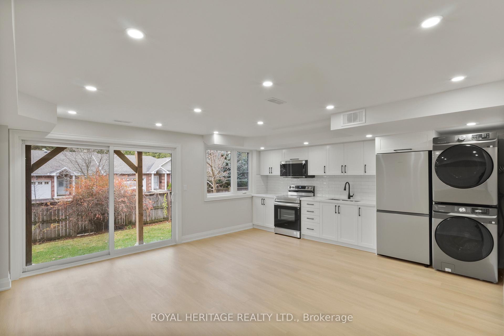 Photo 6 of 69 Pine Gate Place, Whitby, Williamsburg — HOMEH