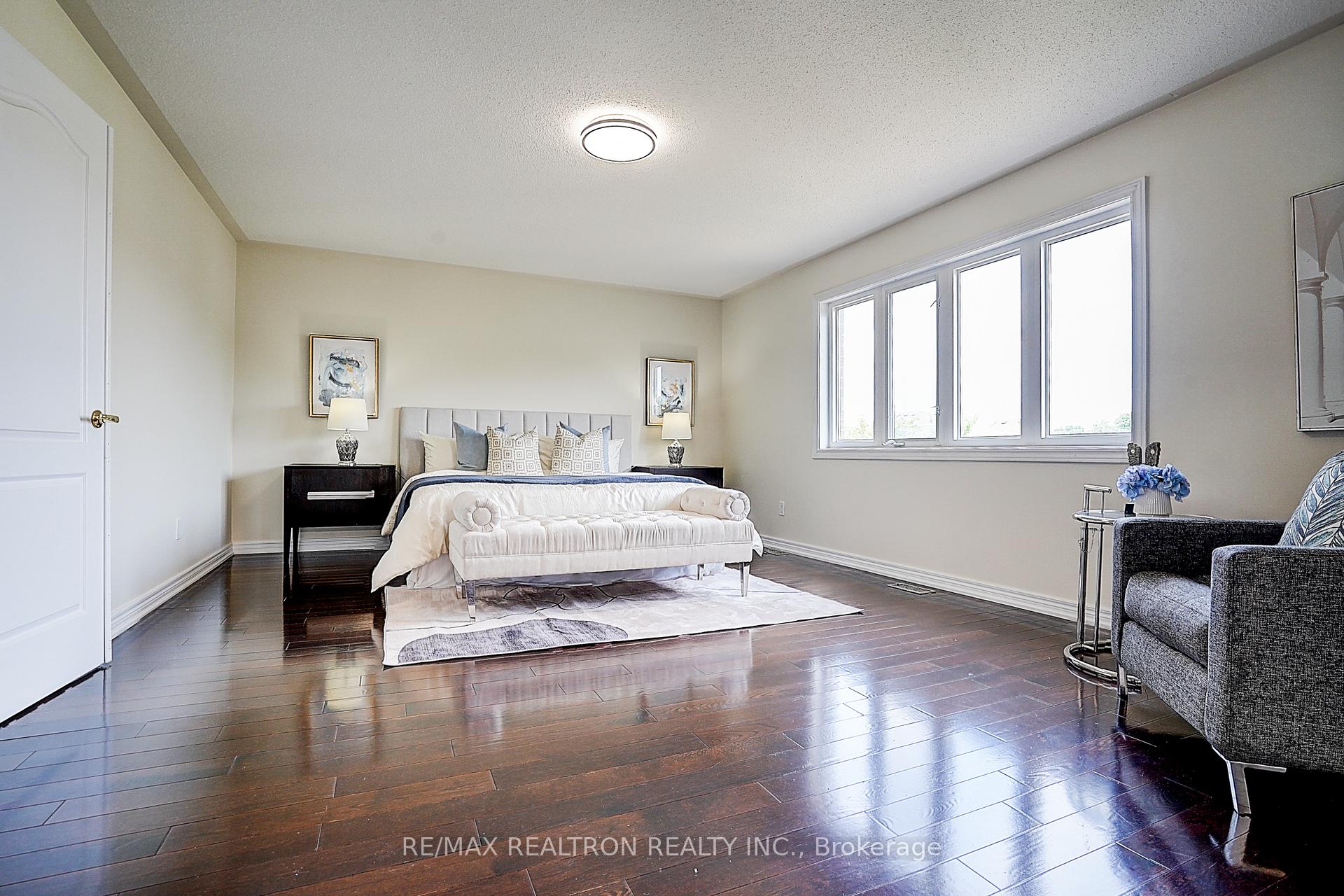 Photo 26 of 346 Autumn Hill Boulevard, Vaughan, Patterson — HOMEH