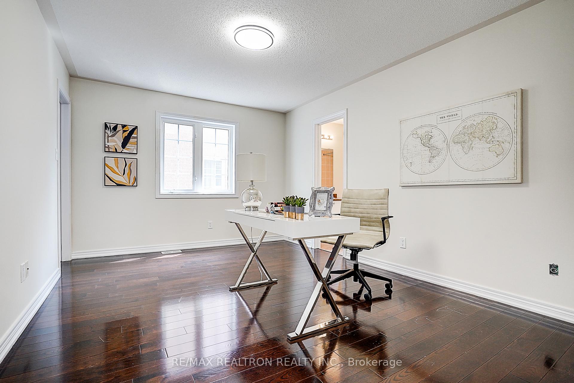 Photo 31 of 346 Autumn Hill Boulevard, Vaughan, Patterson — HOMEH
