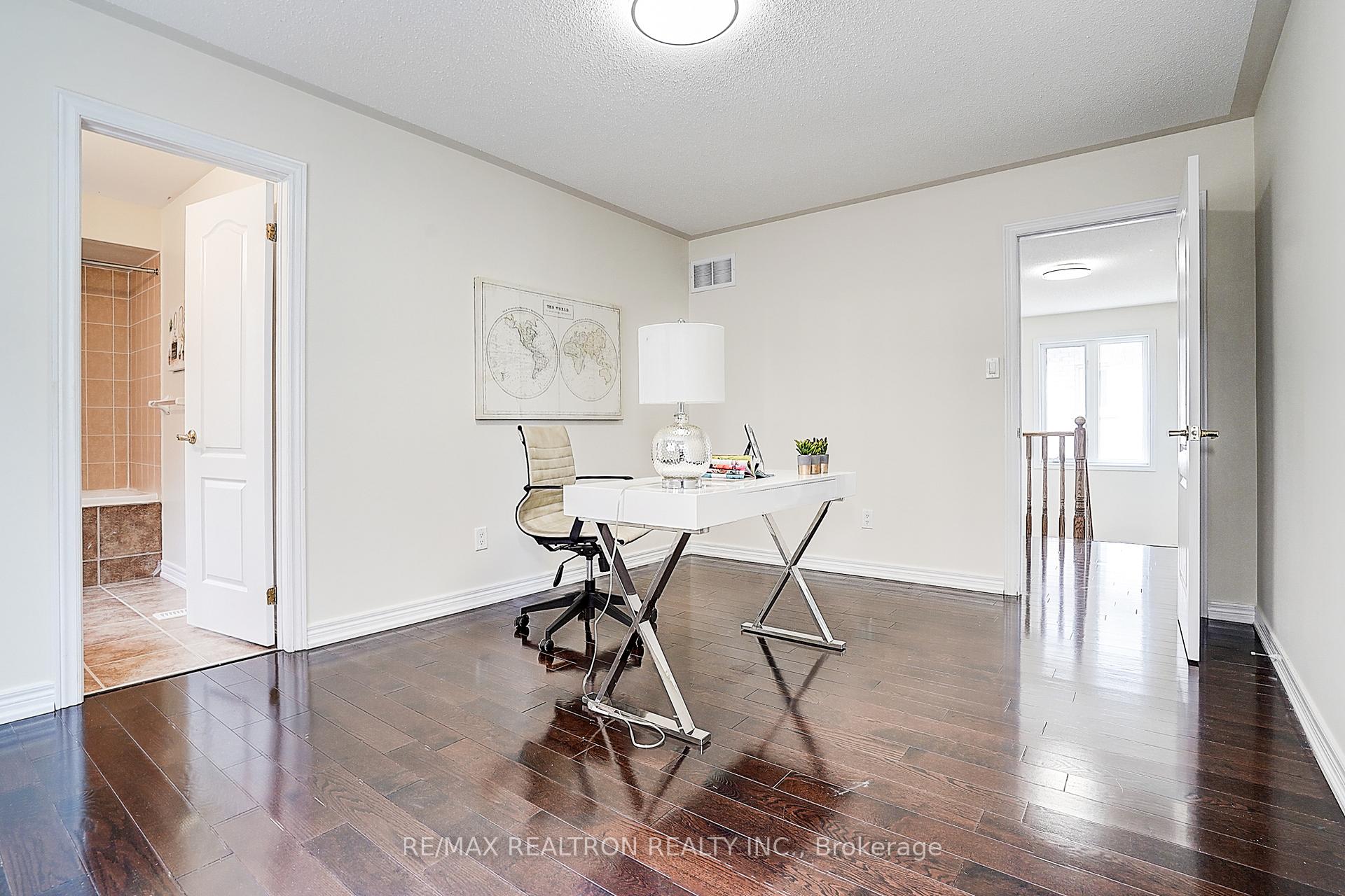 Photo 32 of 346 Autumn Hill Boulevard, Vaughan, Patterson — HOMEH