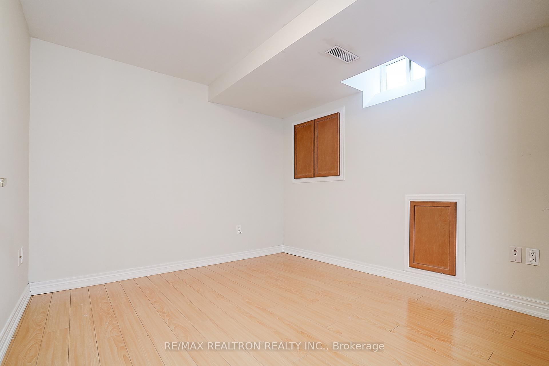 Photo 46 of 346 Autumn Hill Boulevard, Vaughan, Patterson — HOMEH