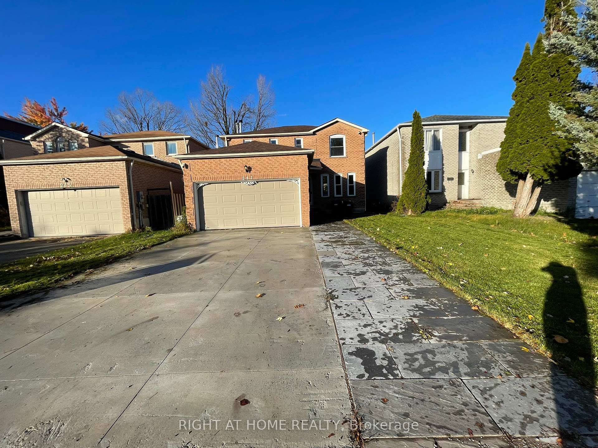 Photo 1 of 247 Hickling Trail, Barrie, Grove East — HOMEH