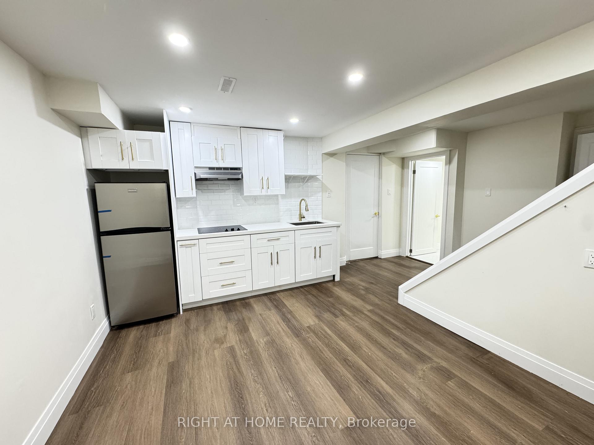 Photo 20 of 247 Hickling Trail, Barrie, Grove East — HOMEH