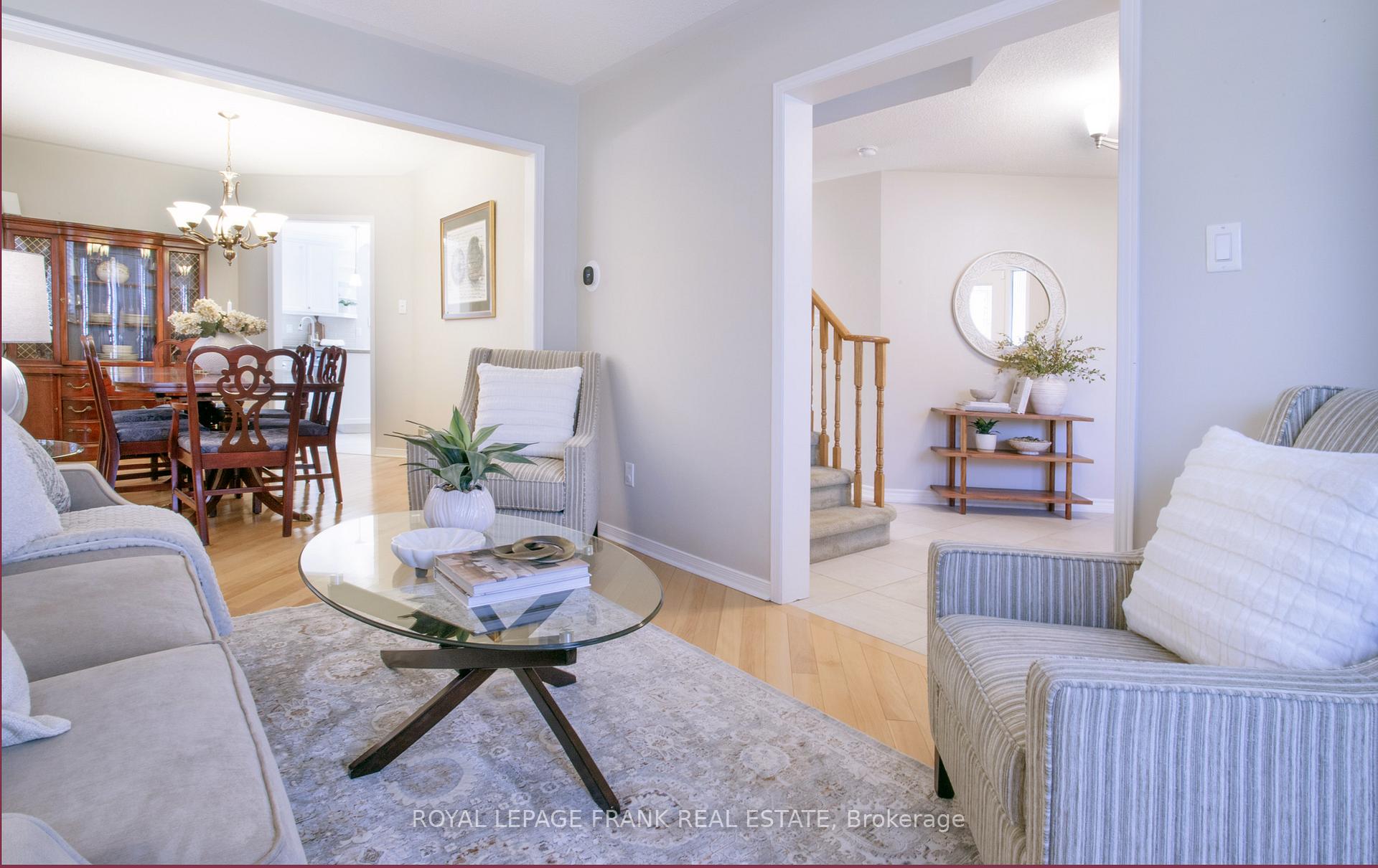Photo 8 of 39 Winterberry Drive, Whitby, Rolling Acres — HOMEH