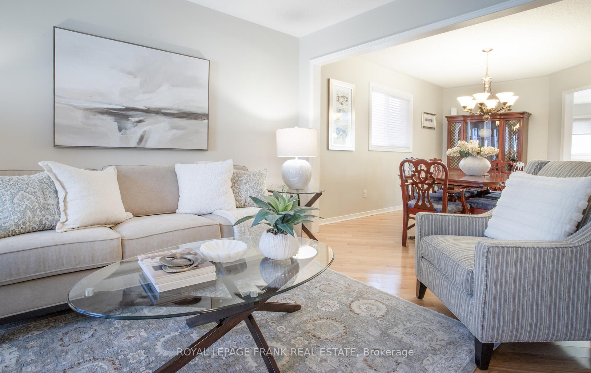 Photo 9 of 39 Winterberry Drive, Whitby, Rolling Acres — HOMEH