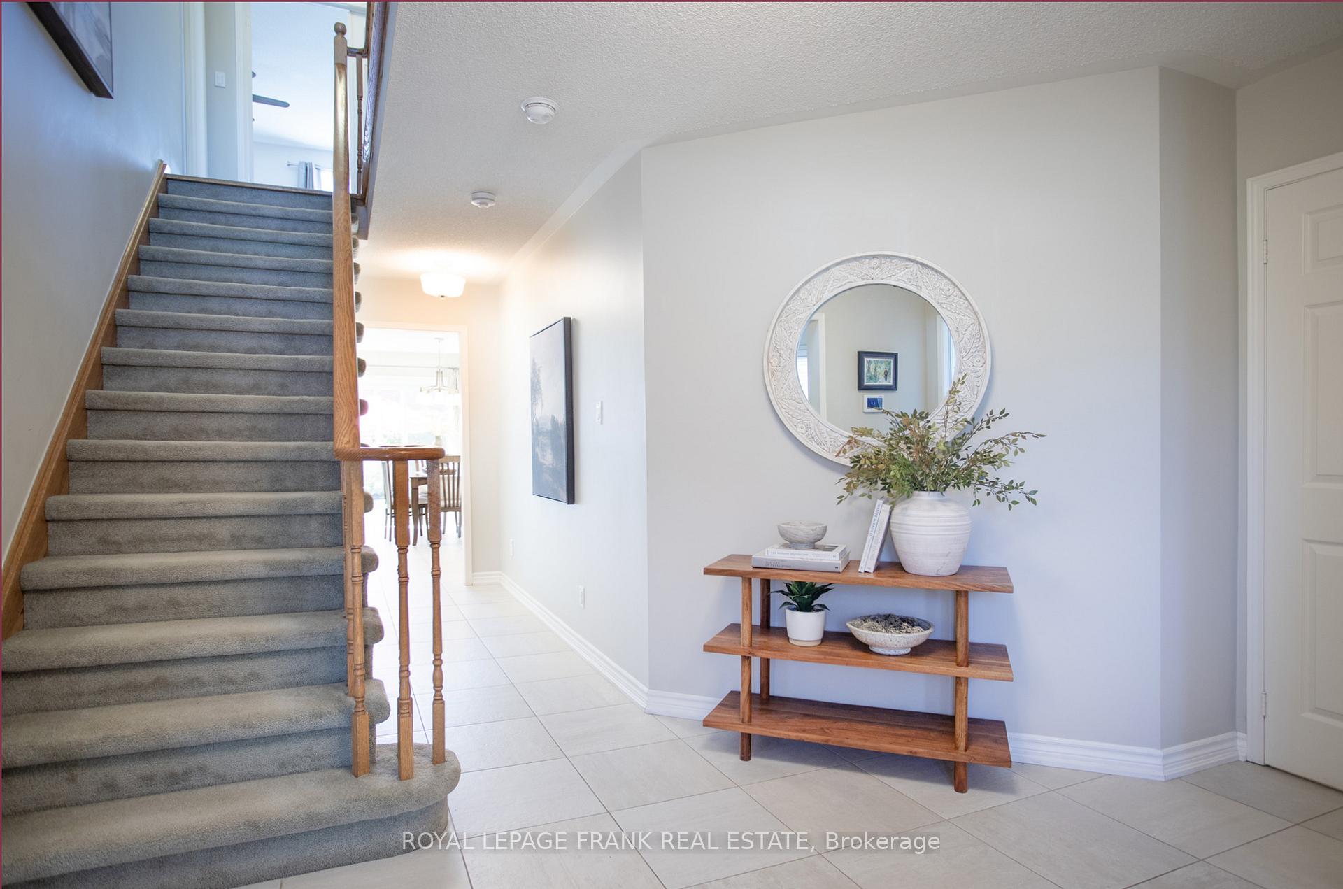 Photo 23 of 39 Winterberry Drive, Whitby, Rolling Acres — HOMEH