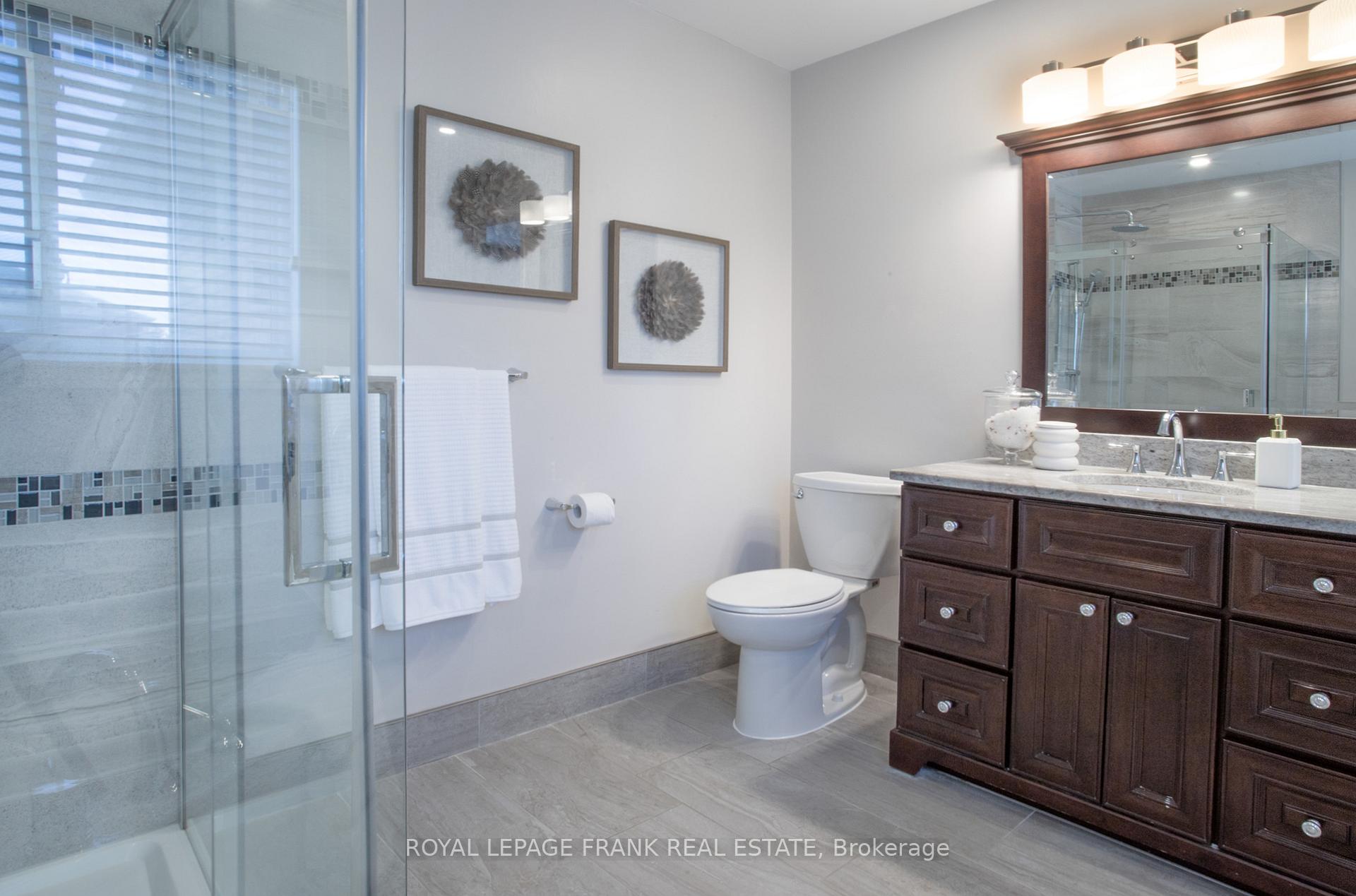 Photo 26 of 39 Winterberry Drive, Whitby, Rolling Acres — HOMEH