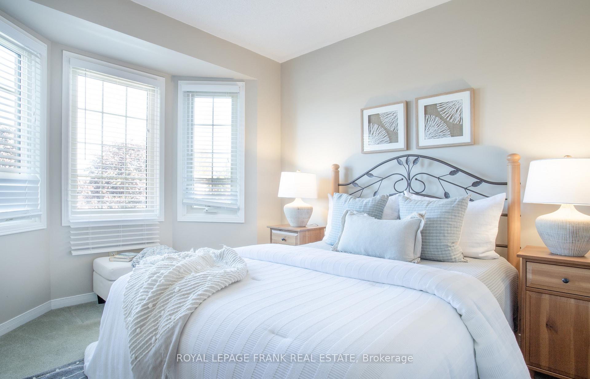 Photo 30 of 39 Winterberry Drive, Whitby, Rolling Acres — HOMEH