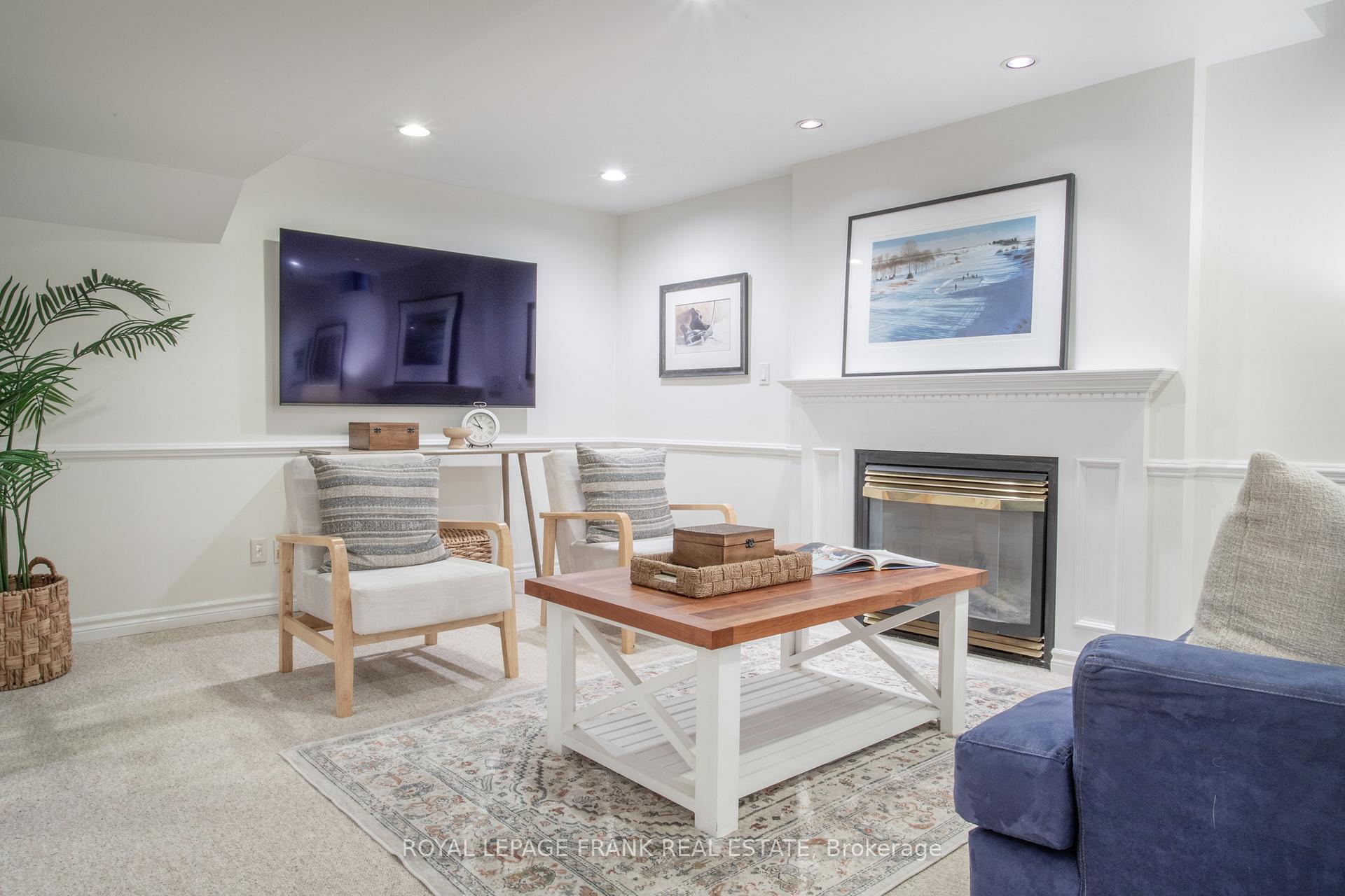 Photo 37 of 39 Winterberry Drive, Whitby, Rolling Acres — HOMEH