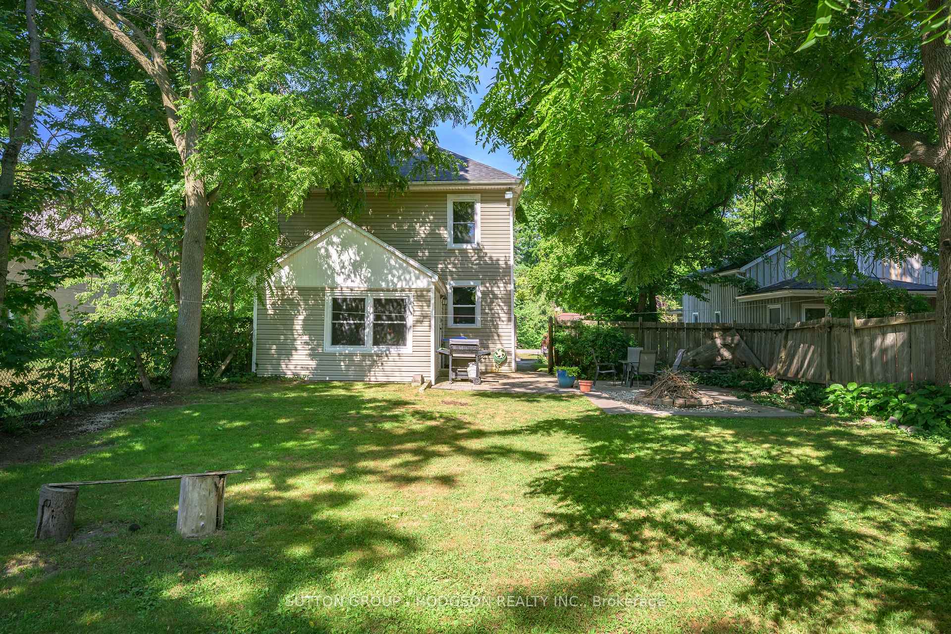 Photo 8 of 4 Louisa Street, Bluewater, Bayfield — HOMEH