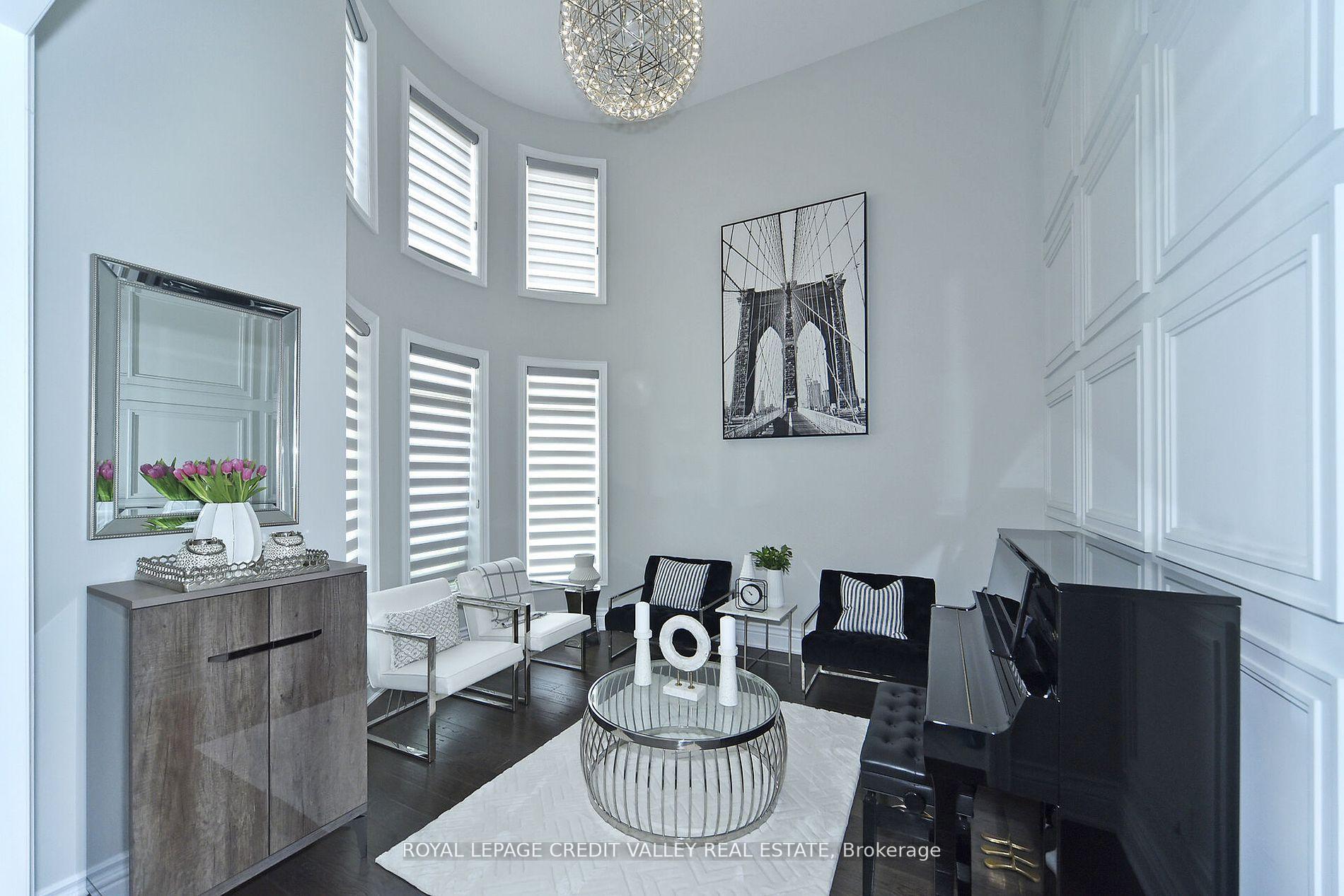 Photo 6 of 47 Nave Street, Vaughan, Kleinburg — HOMEH