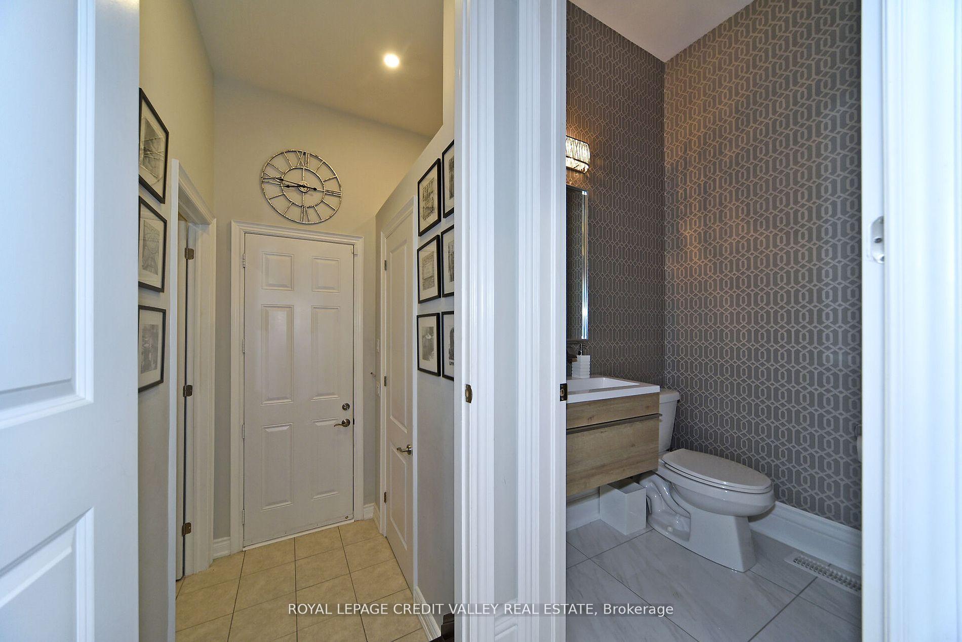 Photo 20 of 47 Nave Street, Vaughan, Kleinburg — HOMEH