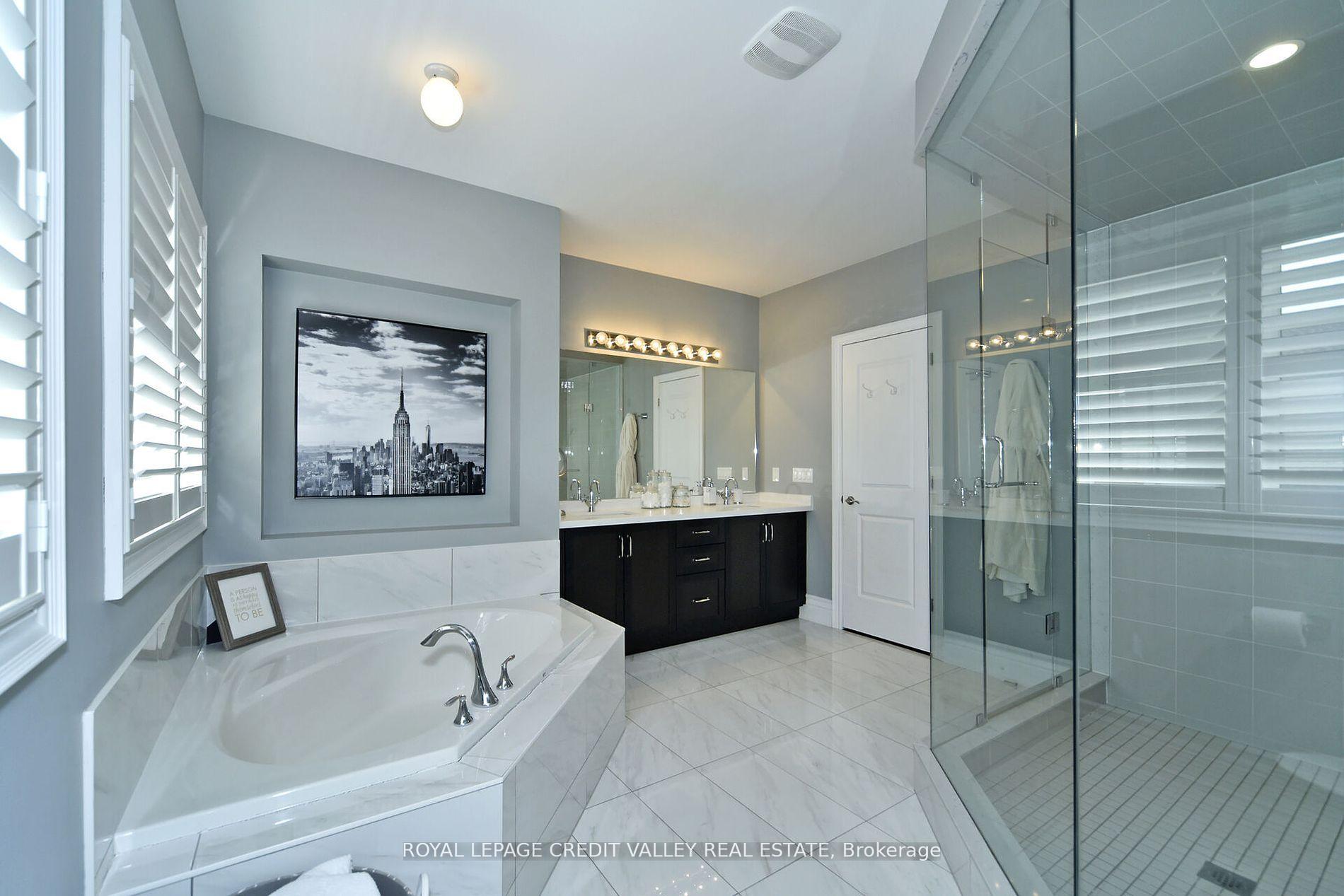 Photo 37 of 47 Nave Street, Vaughan, Kleinburg — HOMEH