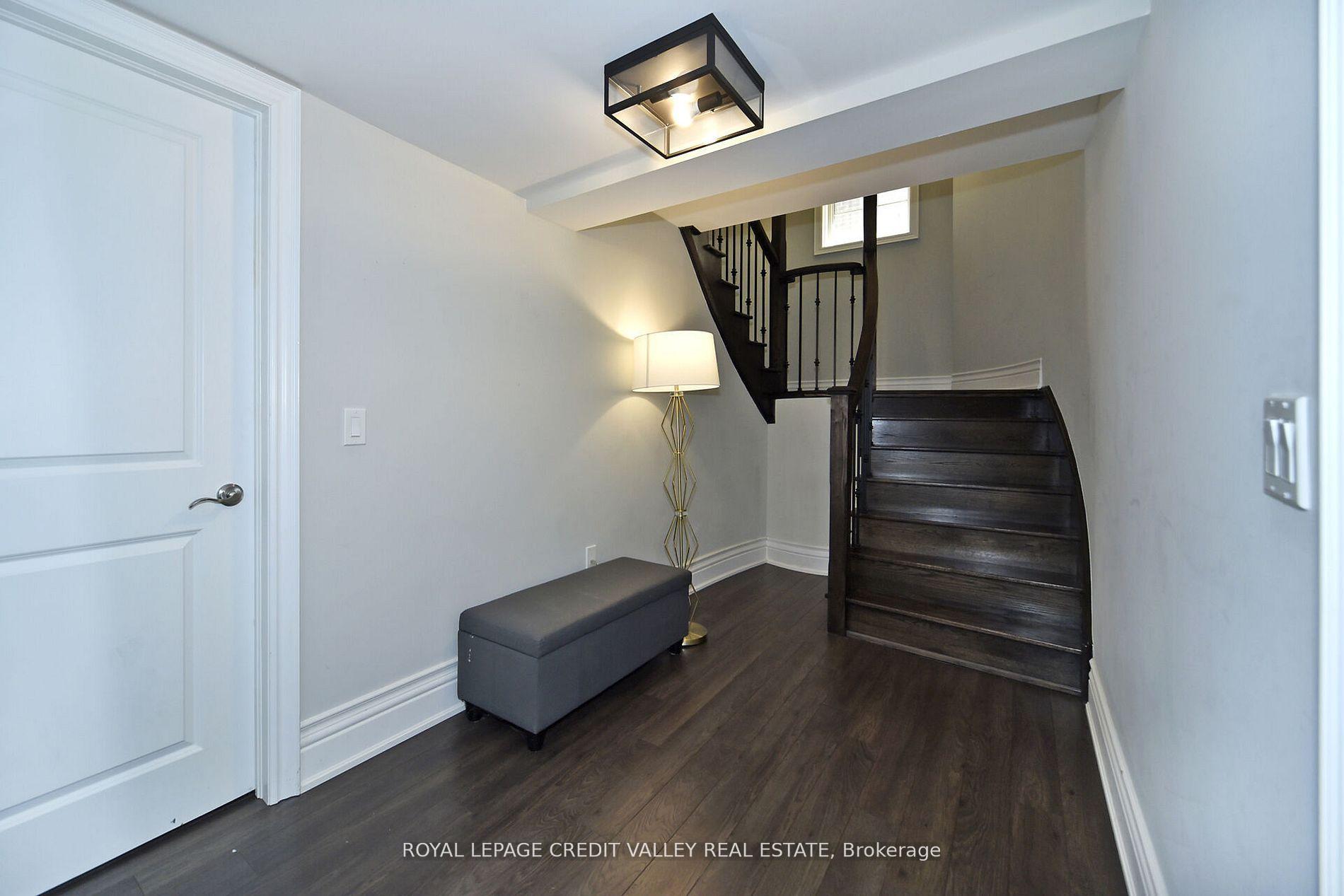 Photo 38 of 47 Nave Street, Vaughan, Kleinburg — HOMEH