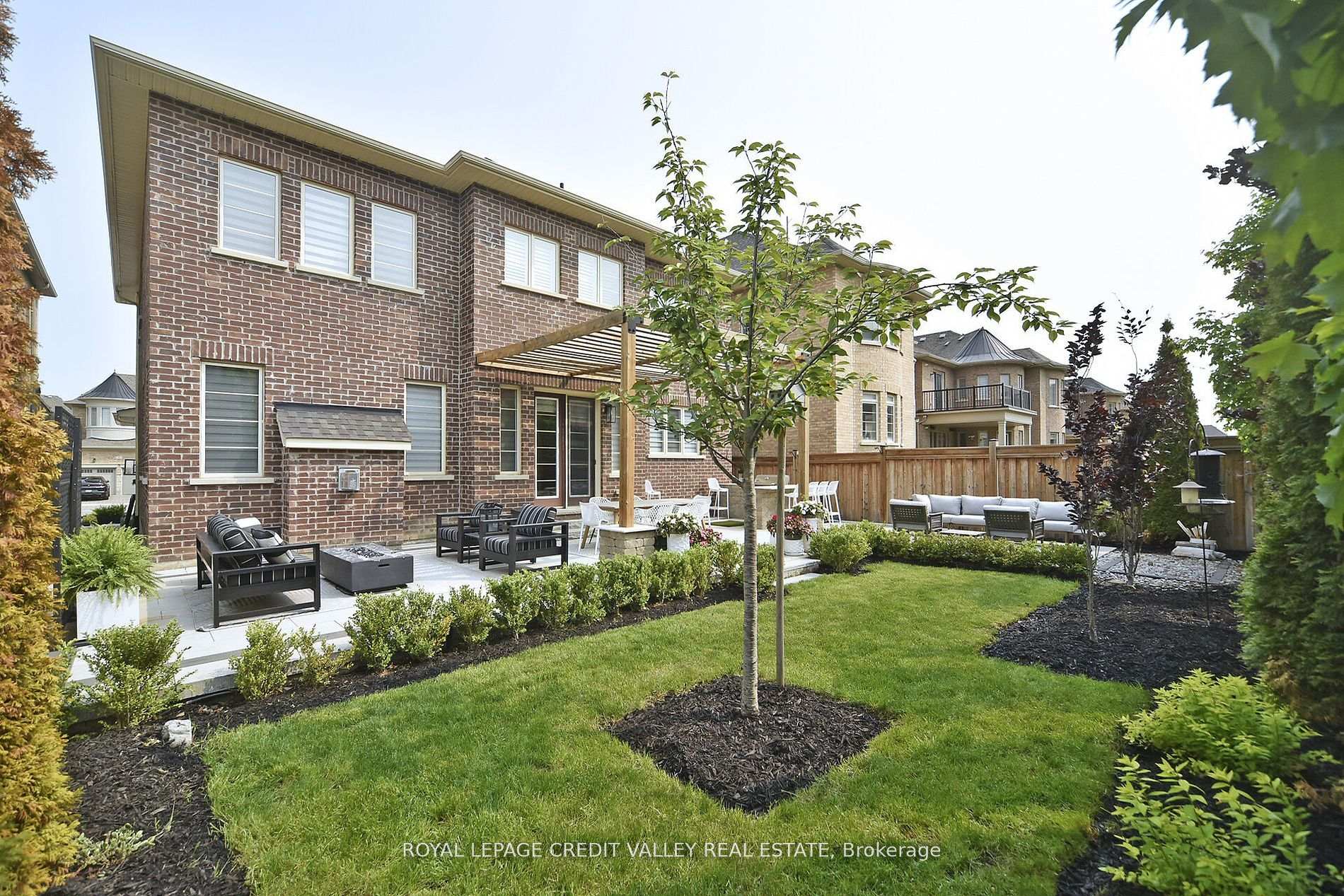 Photo 41 of 47 Nave Street, Vaughan, Kleinburg — HOMEH