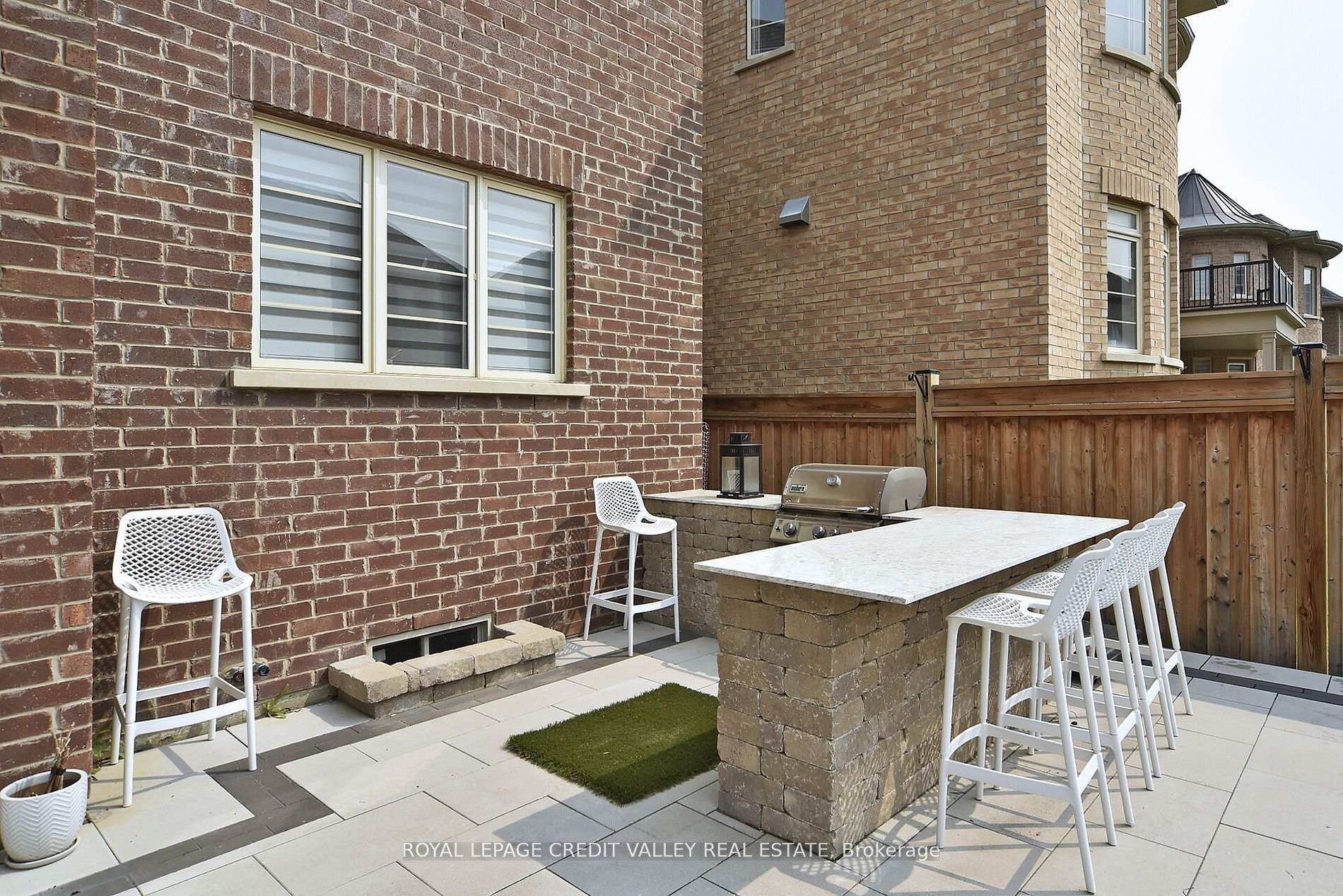 Photo 44 of 47 Nave Street, Vaughan, Kleinburg — HOMEH