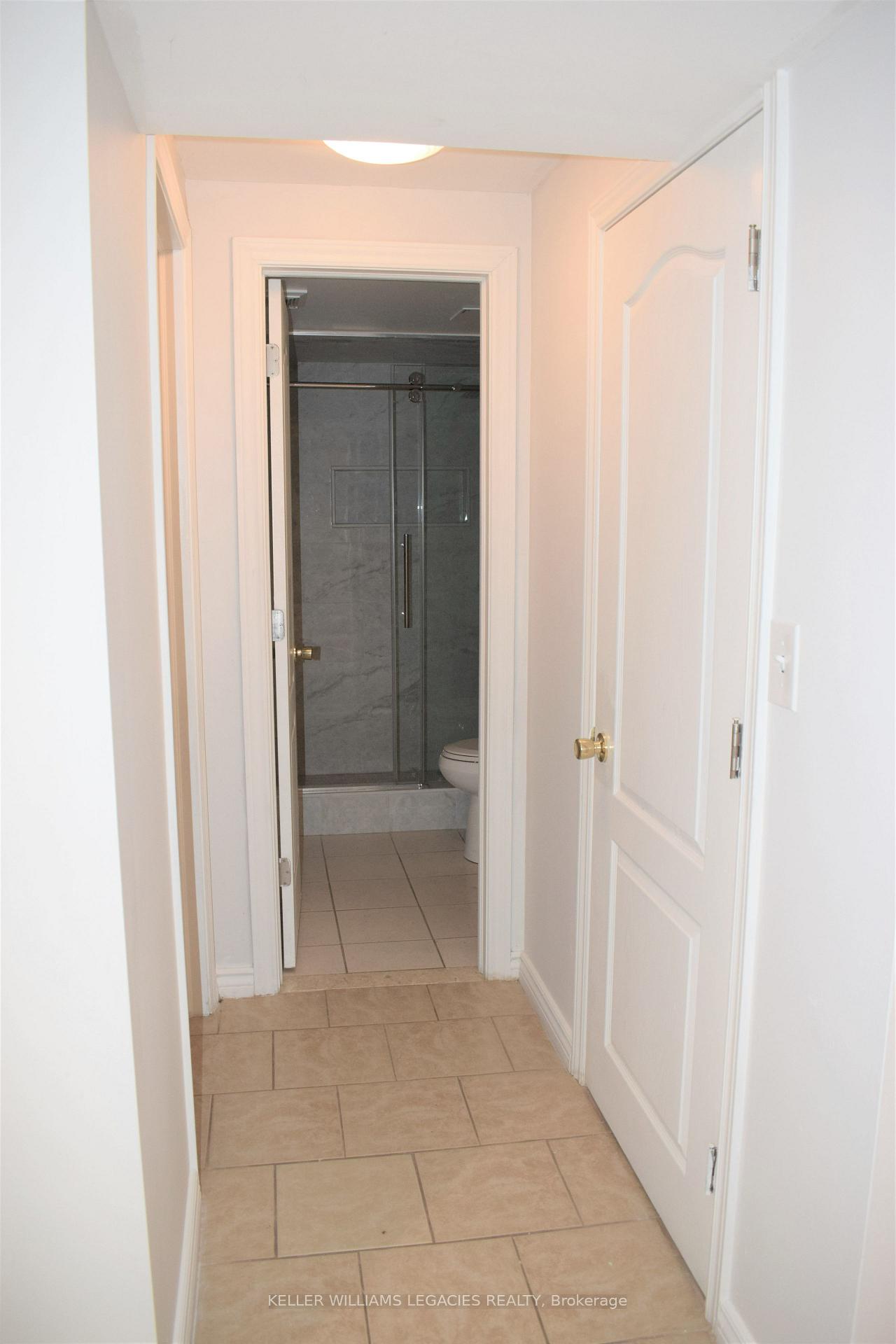 Photo 14 of 54 Equator Crescent, Vaughan, Vellore Village — HOMEH