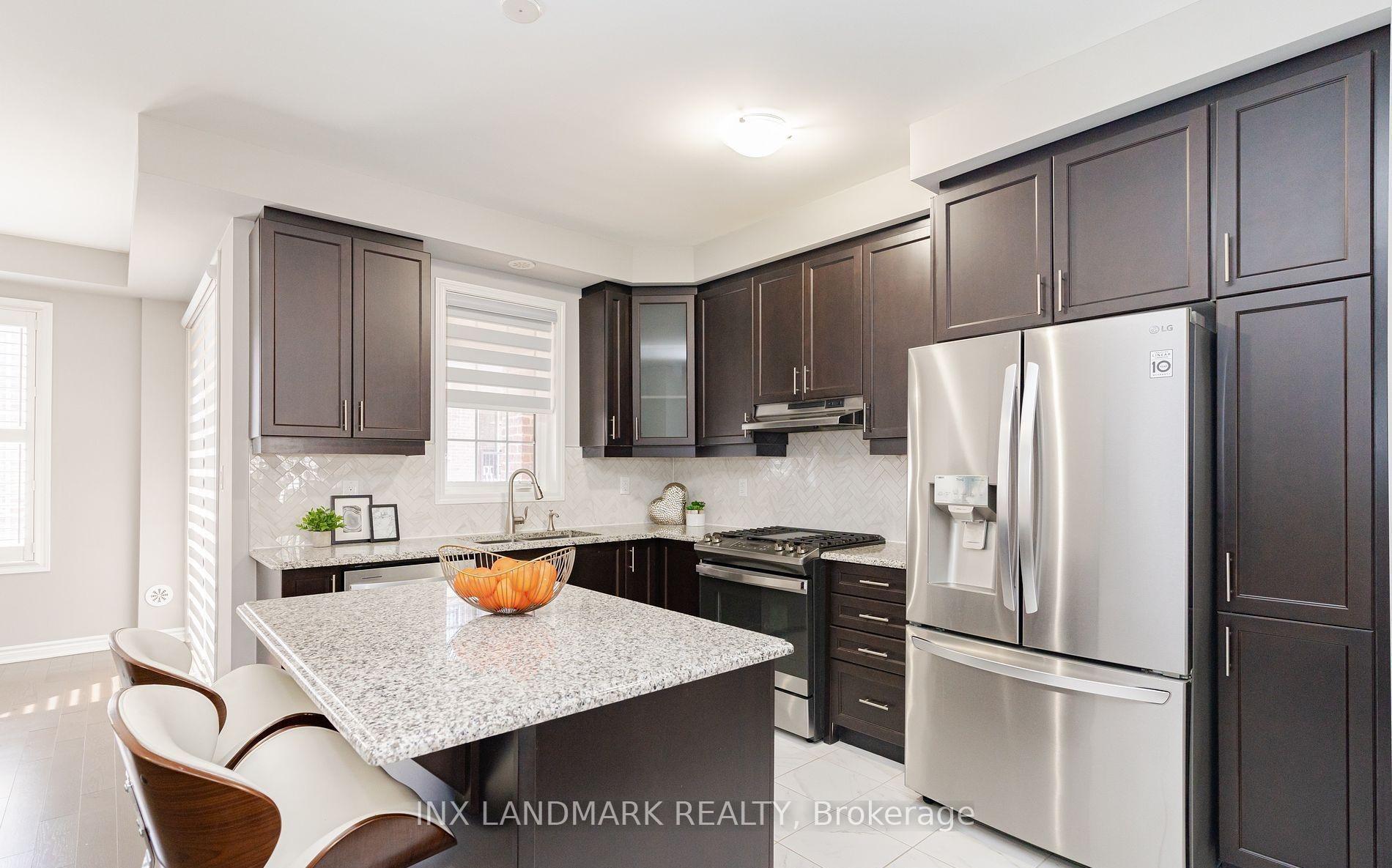 Photo 3 of 38 Fiesta Way, Whitby, Rural Whitby — HOMEH