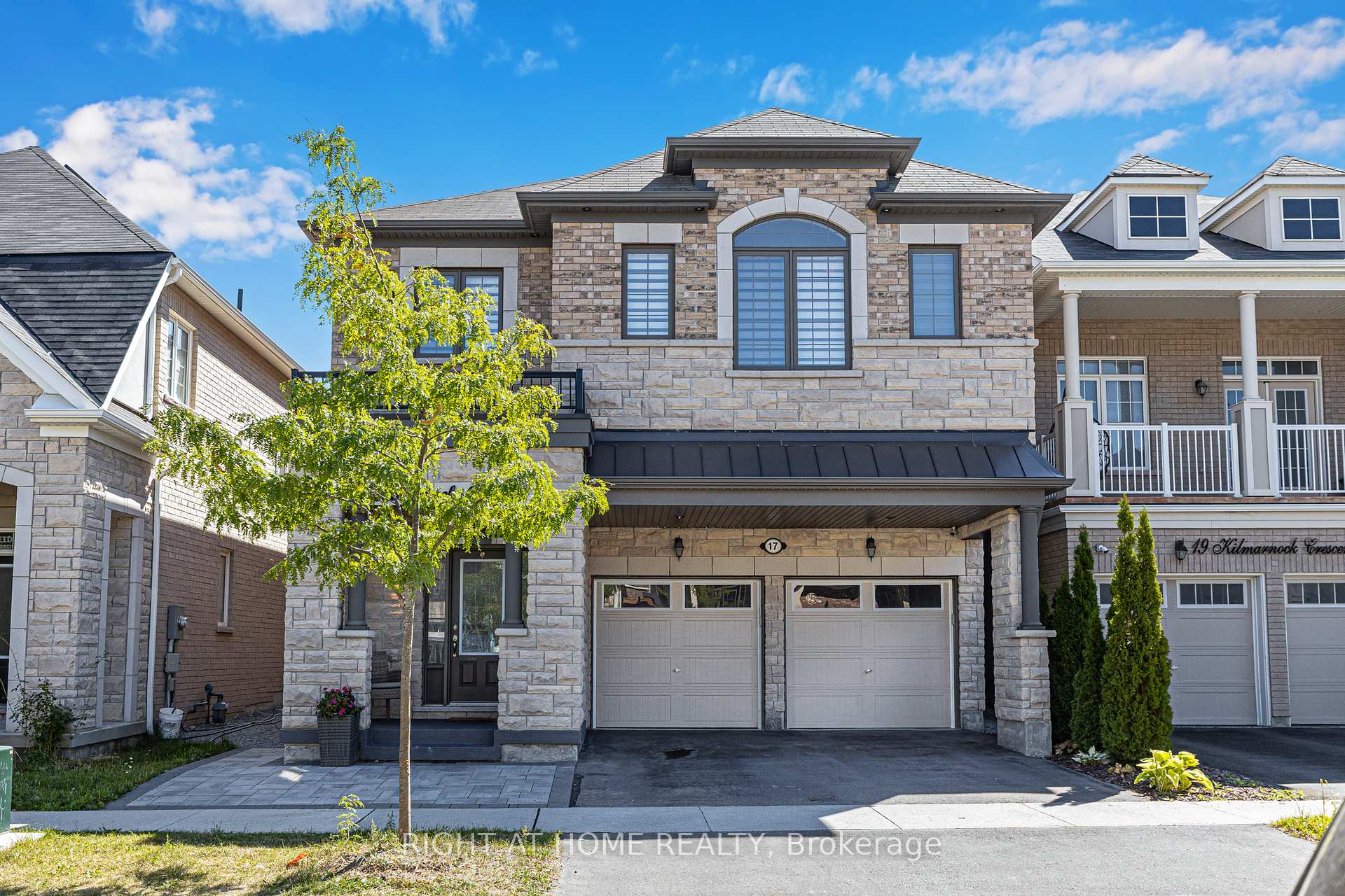 Front of 17 kilmarnock Crescent