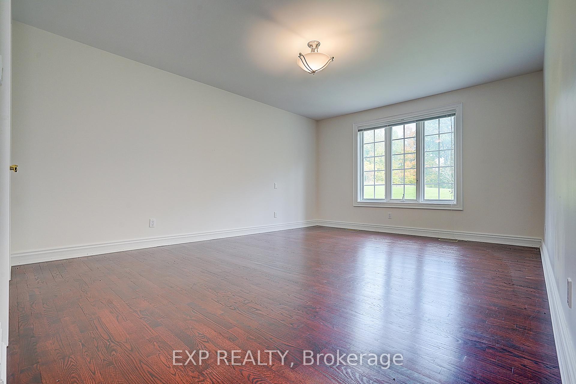 Photo 11 of 77 Silver Fox Place, Vaughan, Rural Vaughan — HOMEH
